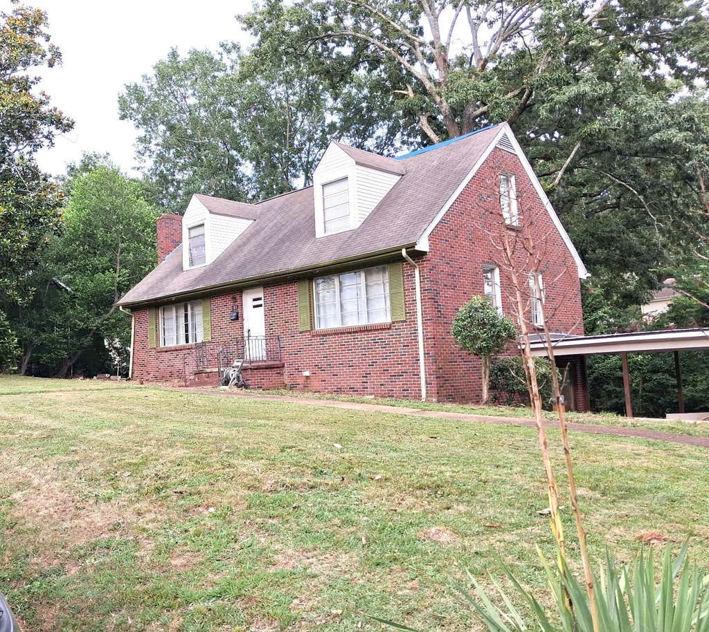 Photo of 1032 Piedmont St, Florence, AL 35630 (MLS # 530101)