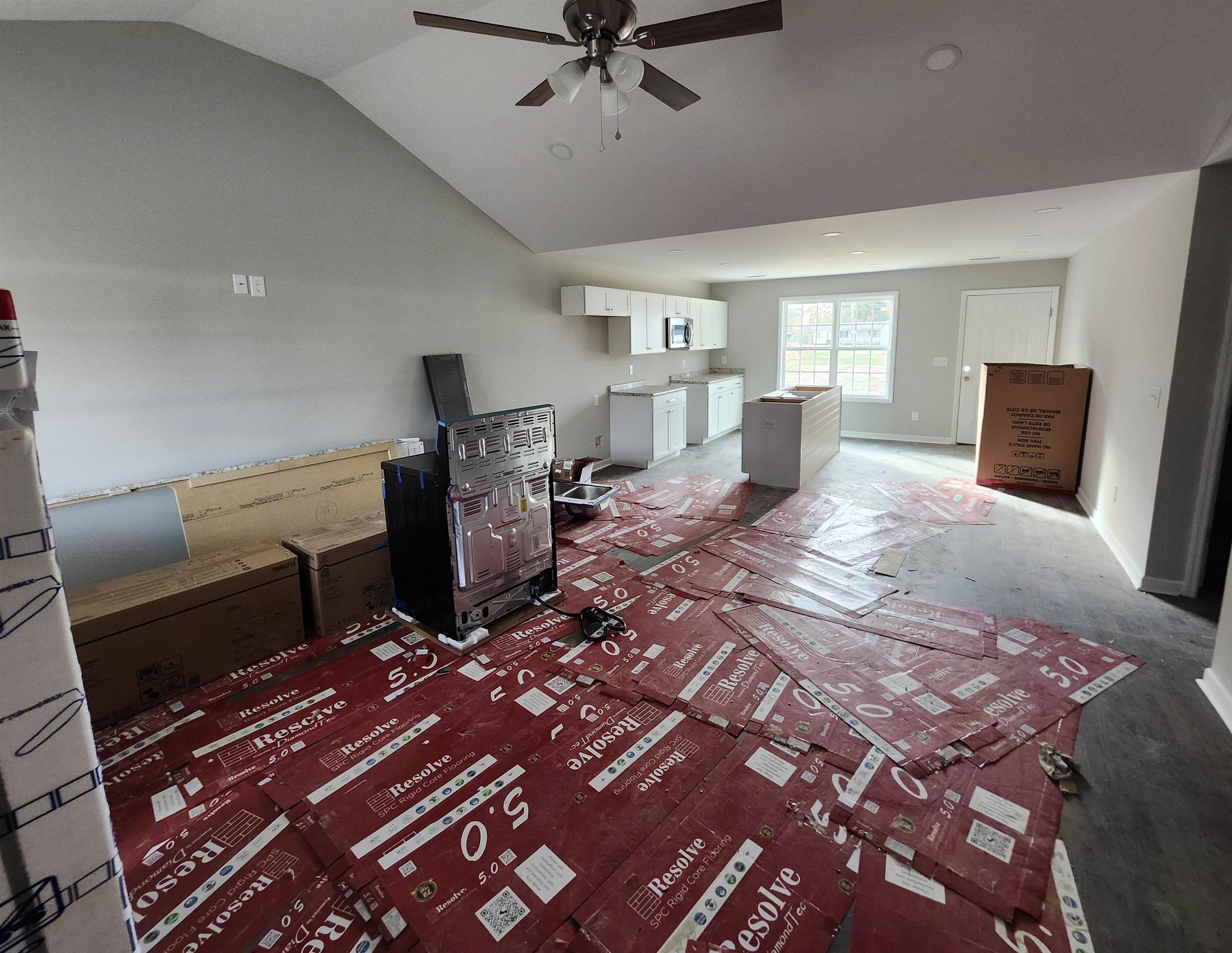 125 West Railroad Ave