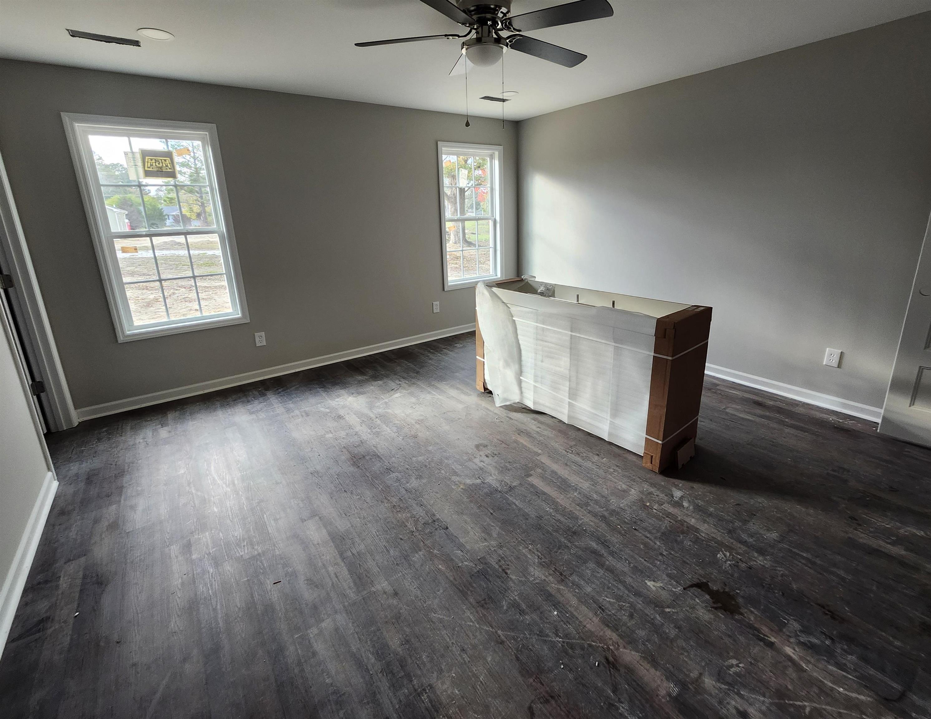 125 West Railroad Ave