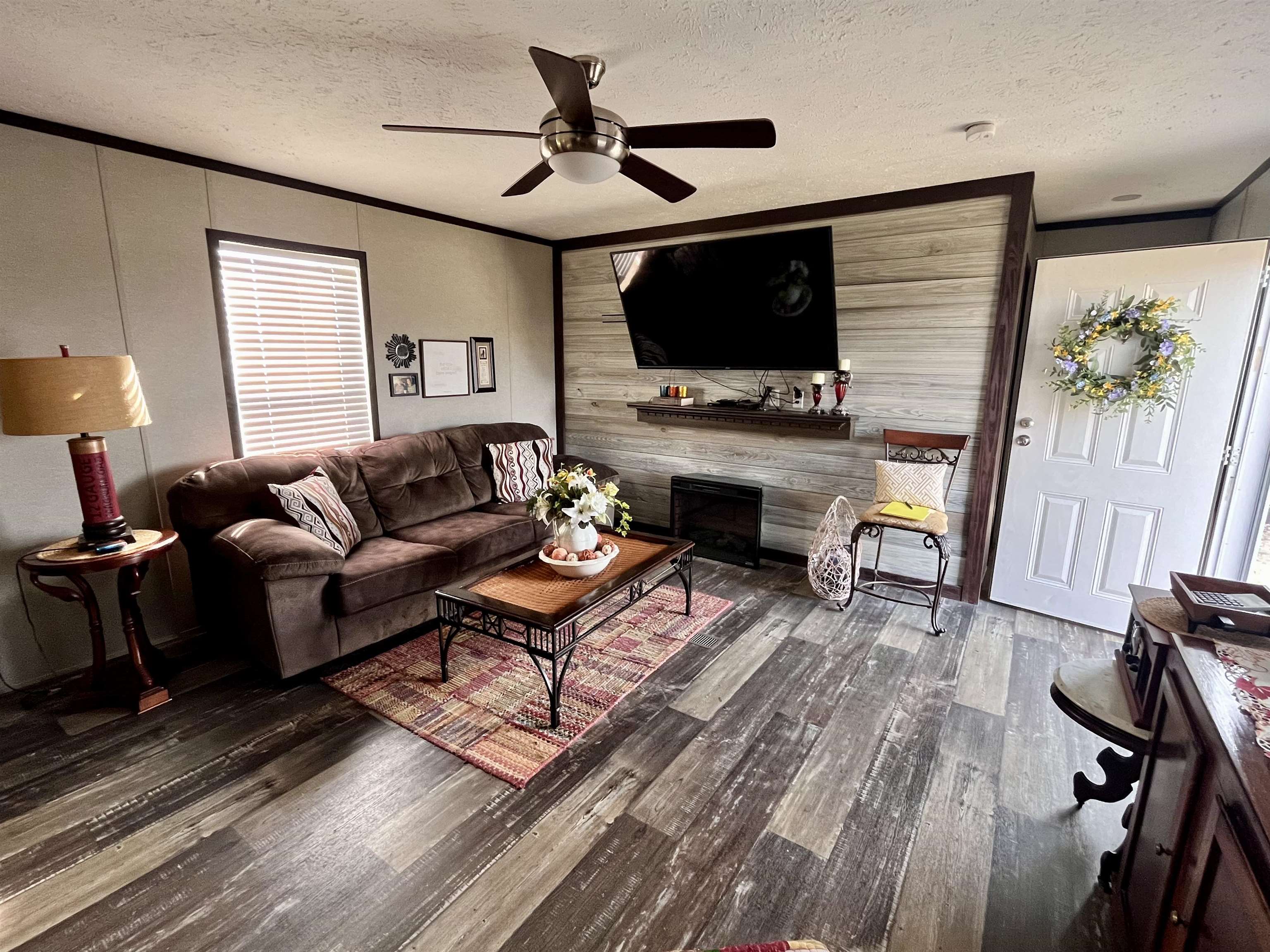 215 Co Rd 617
