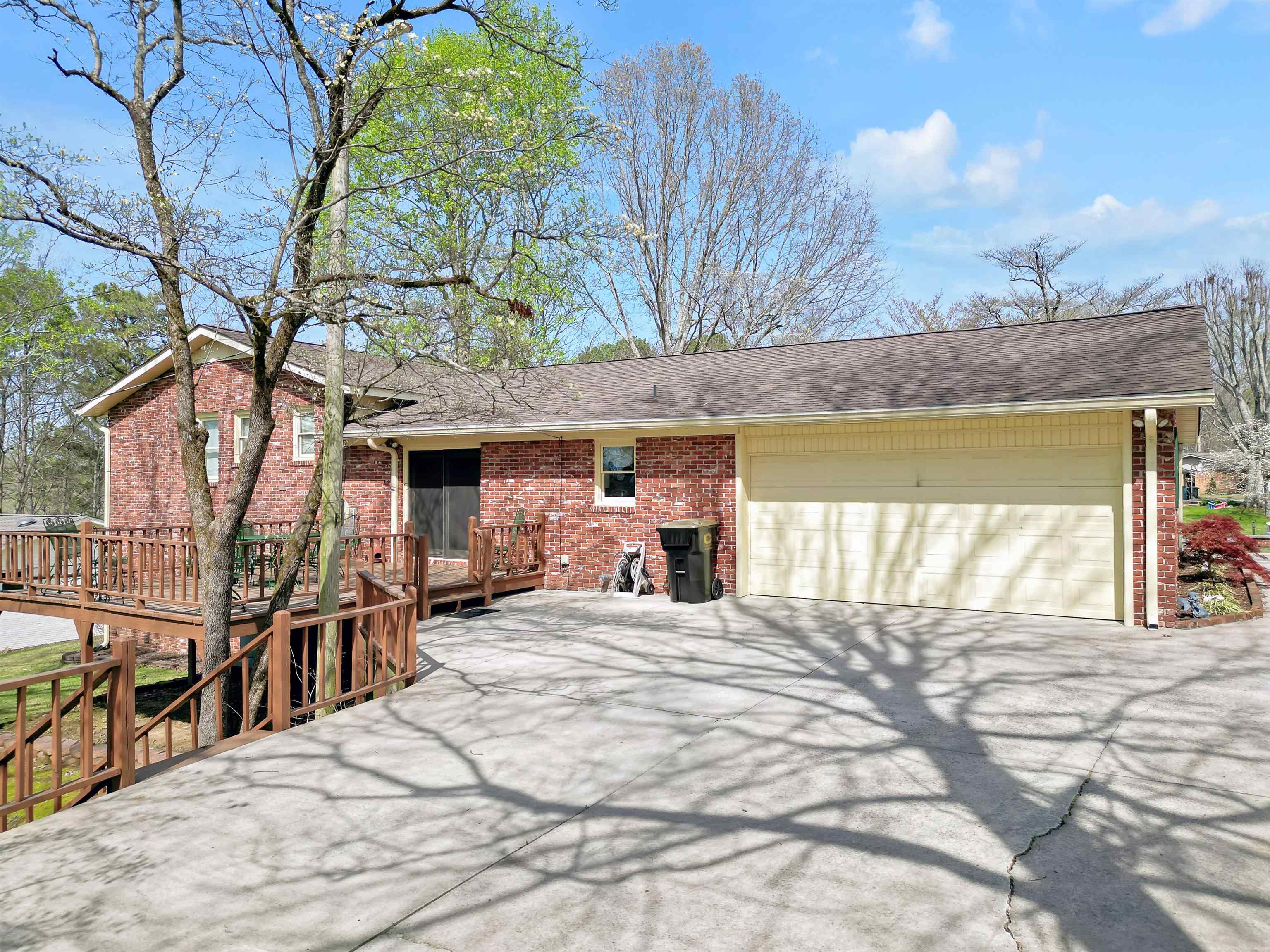 2229 Fantasia Dr NW