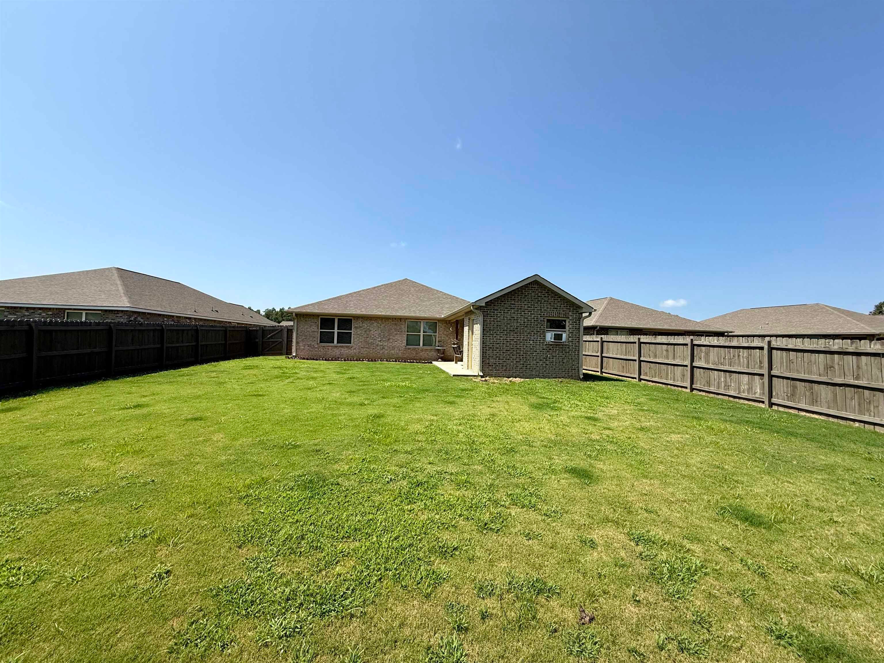 1123 SW Colonial Dr