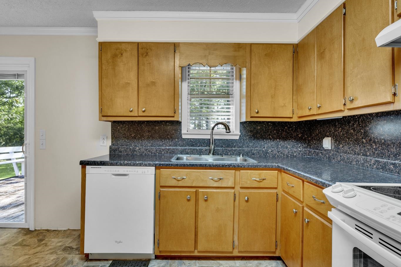 616 Co Rd 421