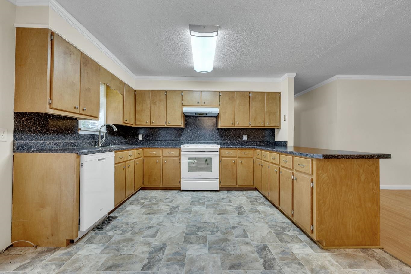 616 Co Rd 421