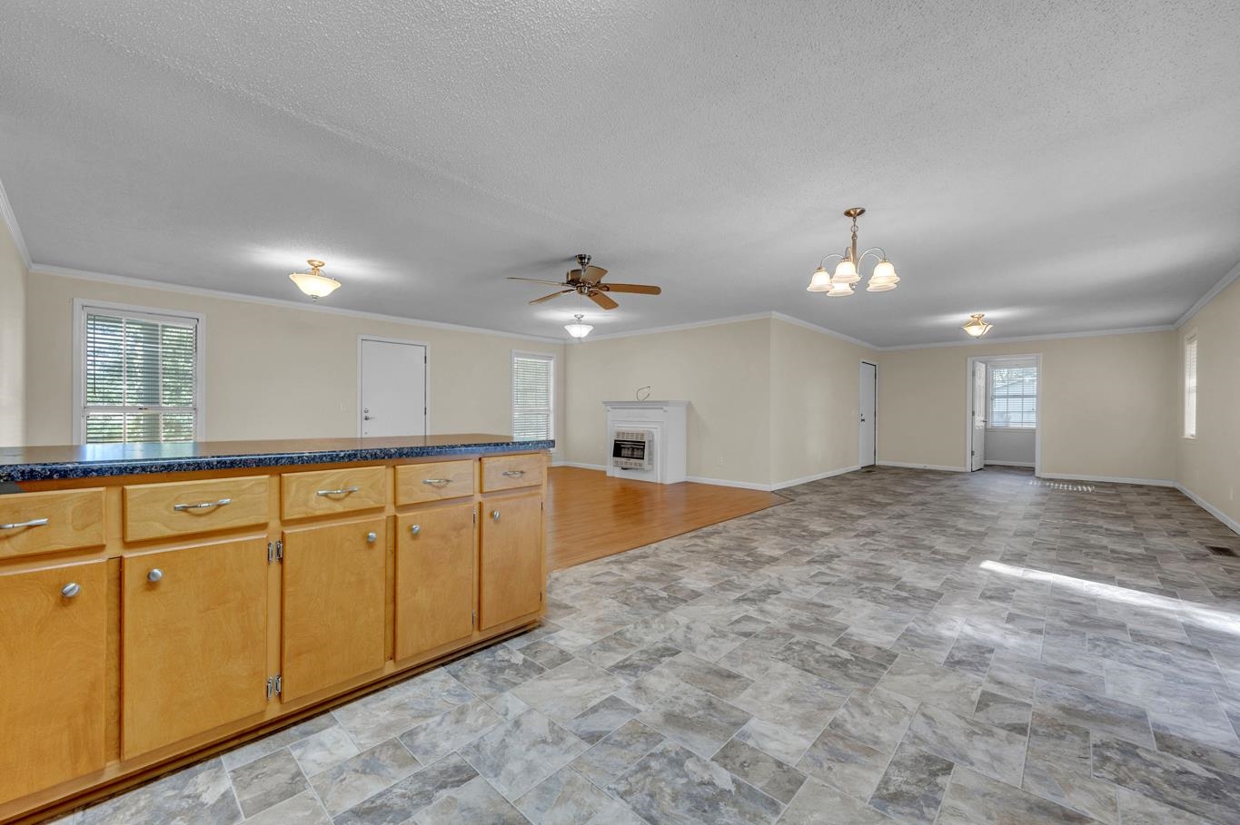 616 Co Rd 421