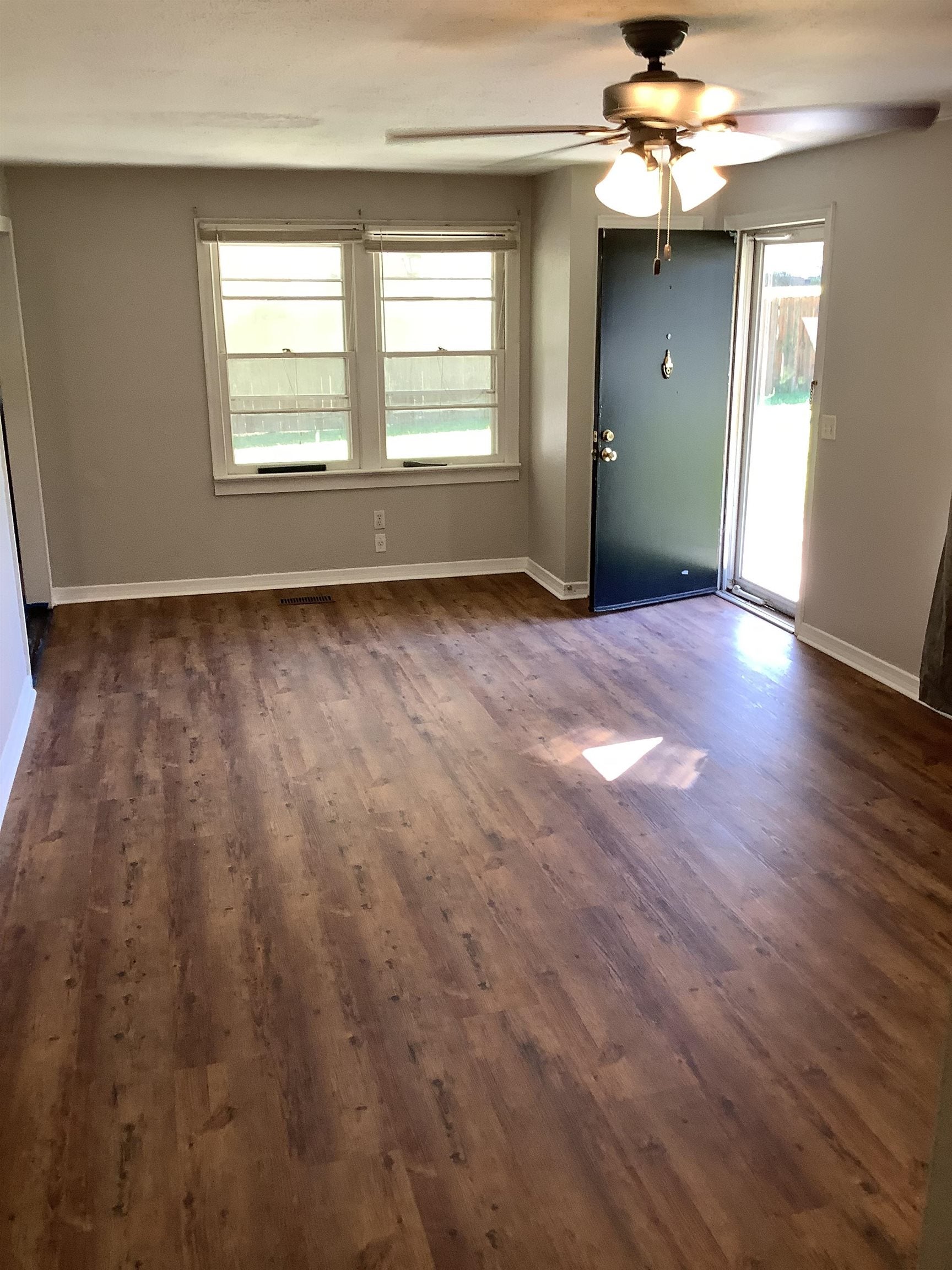 916 Ave C