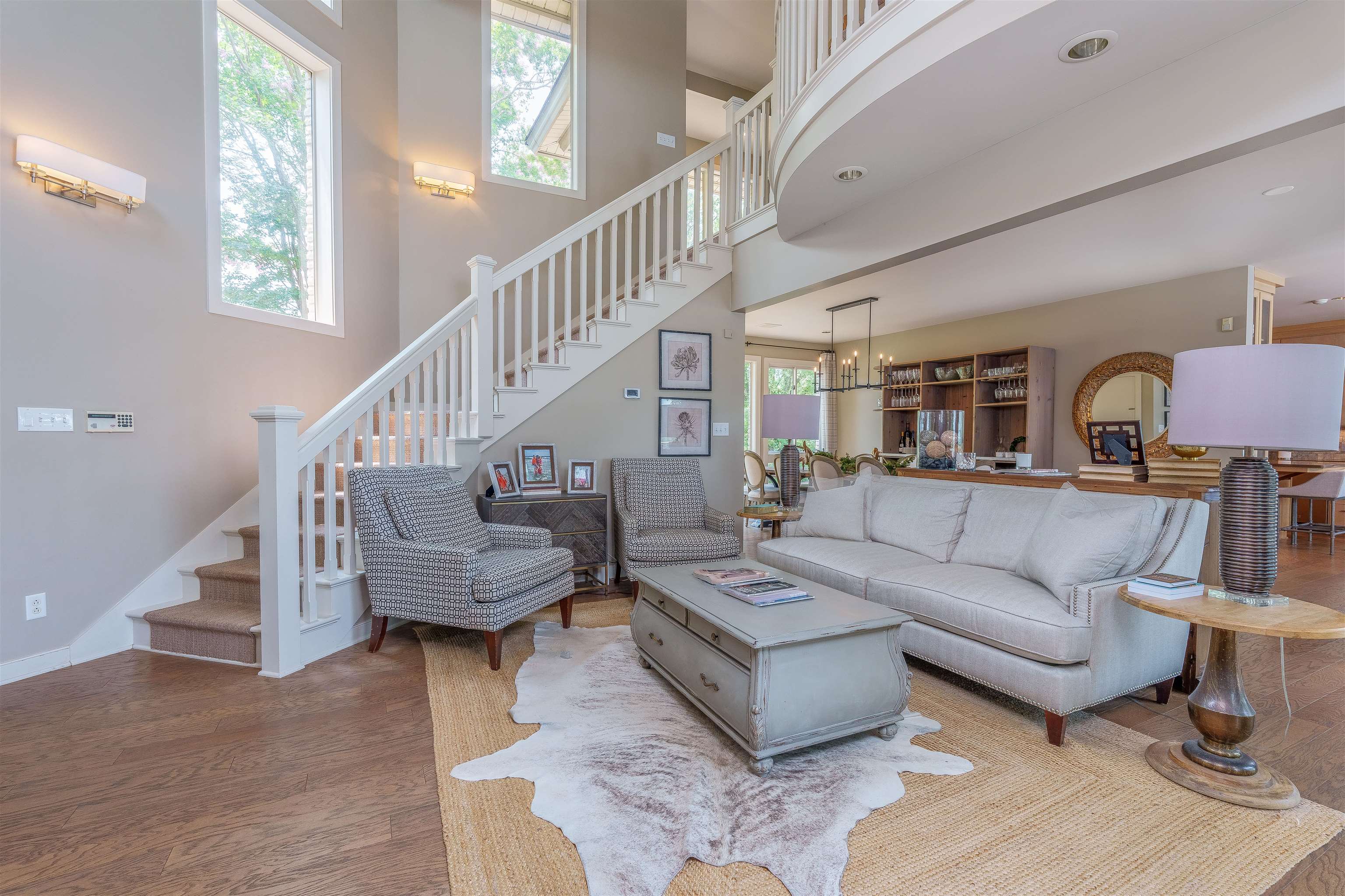 110 Holland Dr