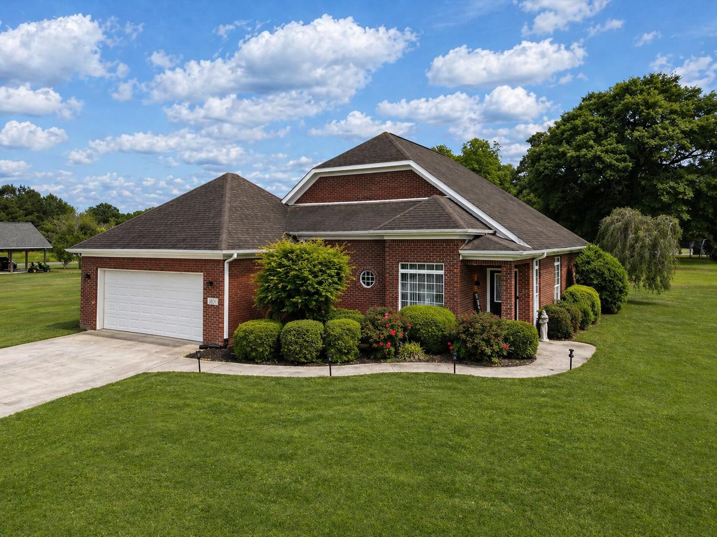 Photo 1 of 44 — 1601 Cherry Ln NE, Hanceville, AL 35077