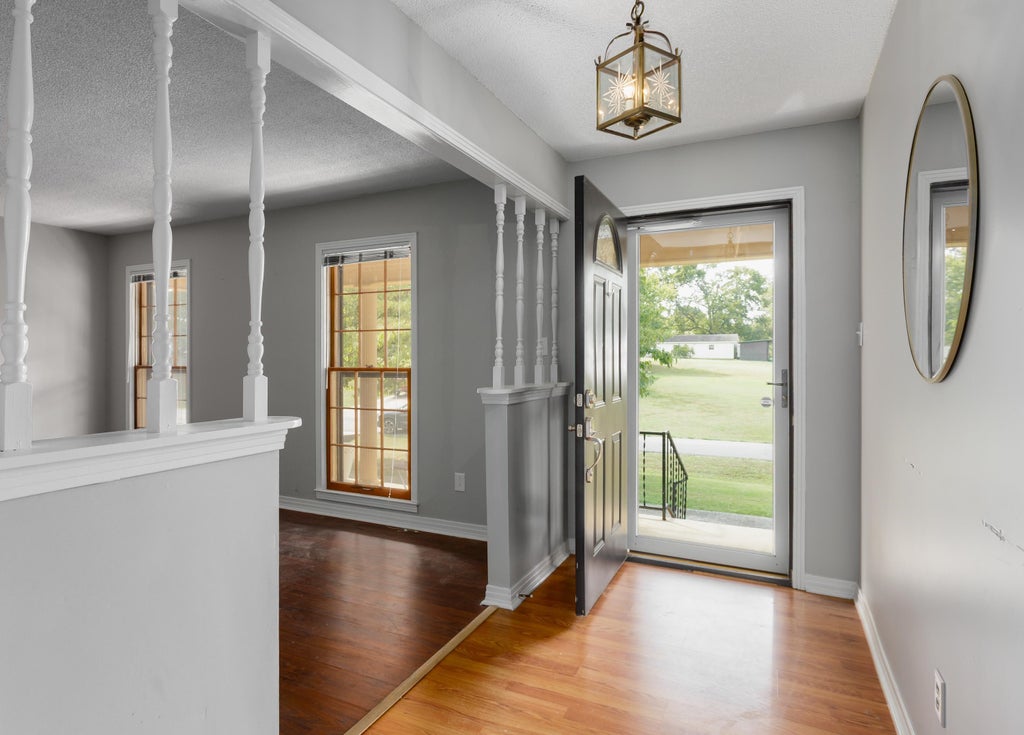 Photo of 280 Southland Dr, Florence, AL 35633 (MLS # 531509)