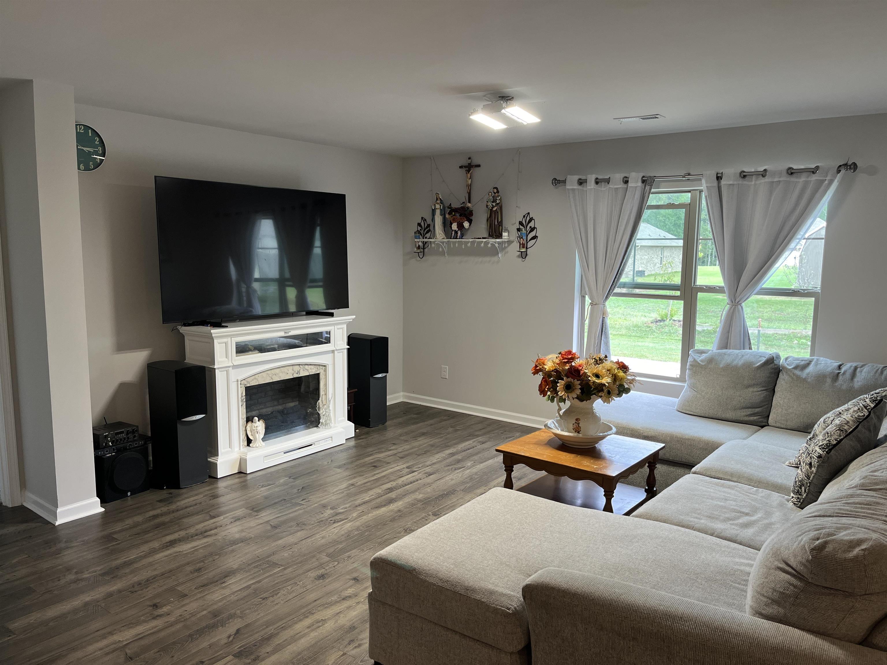 1108 Quail Hollow Rd SW