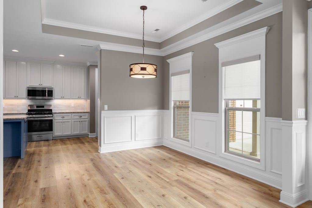 Photo of 135 Oldenburg Dr, Killen, AL 35645 (MLS # 531099)