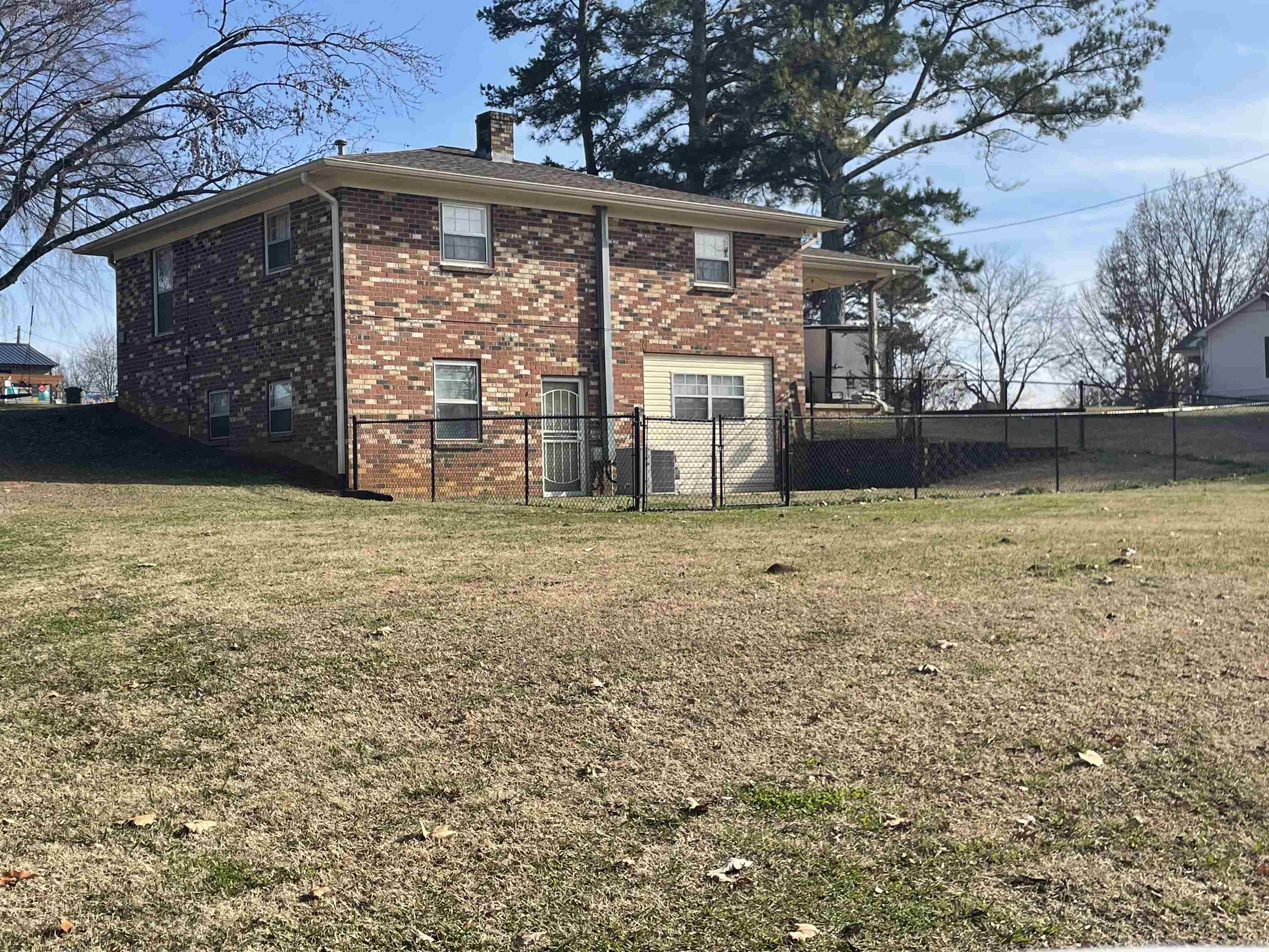 131 Taylor Rd - Photo 2
