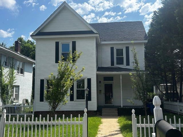 Photo of 510 N Cherry St N, Florence, AL 35630 (MLS # 529500)