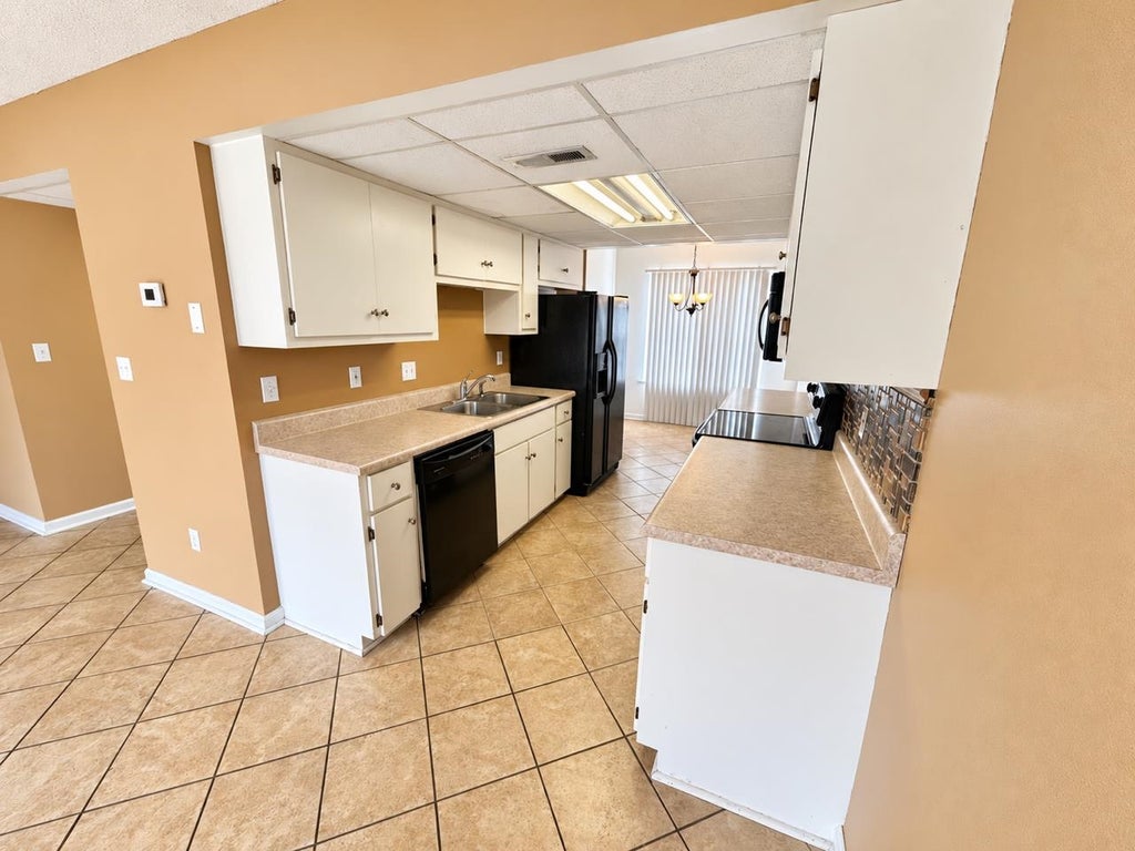 Photo of 504 Short St, Florence, AL 35630 (MLS # 531812)