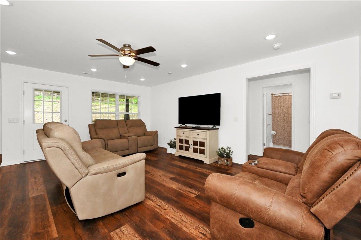 239 Doss Rd