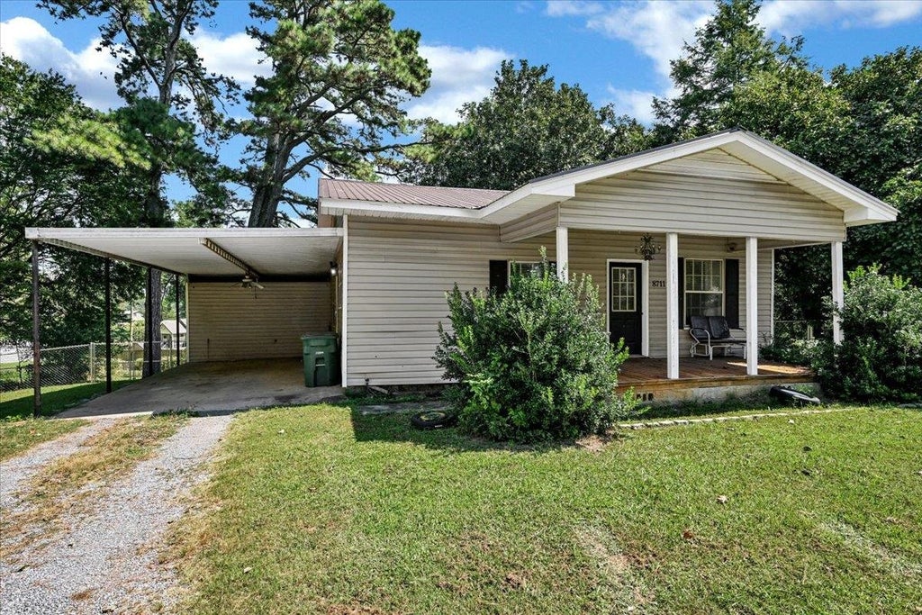 Photo of 8711 Co Rd 747, Cullman, AL 35055 (MLS # 531224)