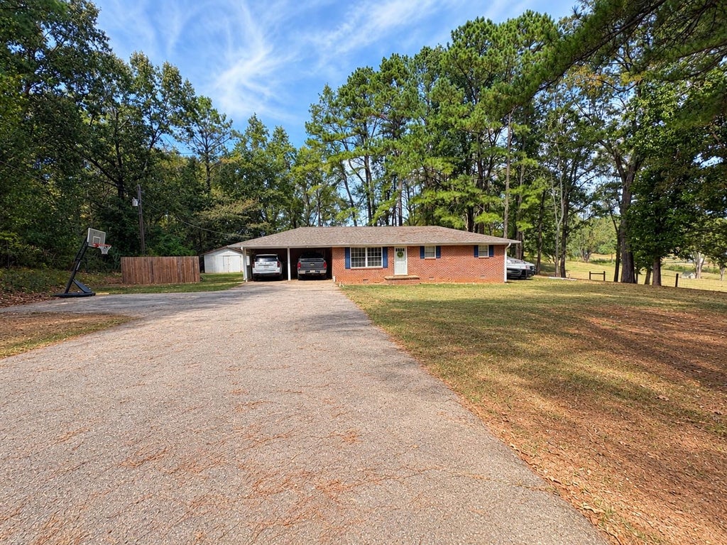 Photo of 1273 Co Rd 25, Killen, AL 35645 (MLS # 531504)