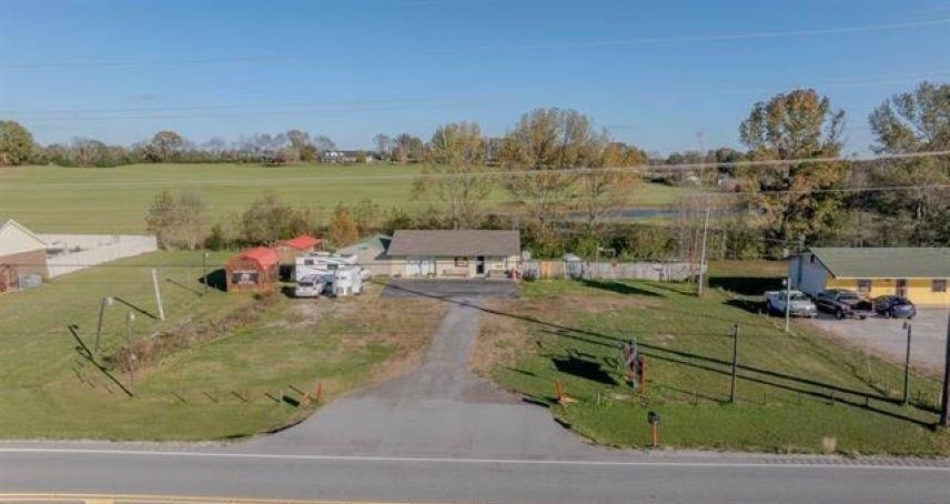 4274 Hwy 101 - Photo 2