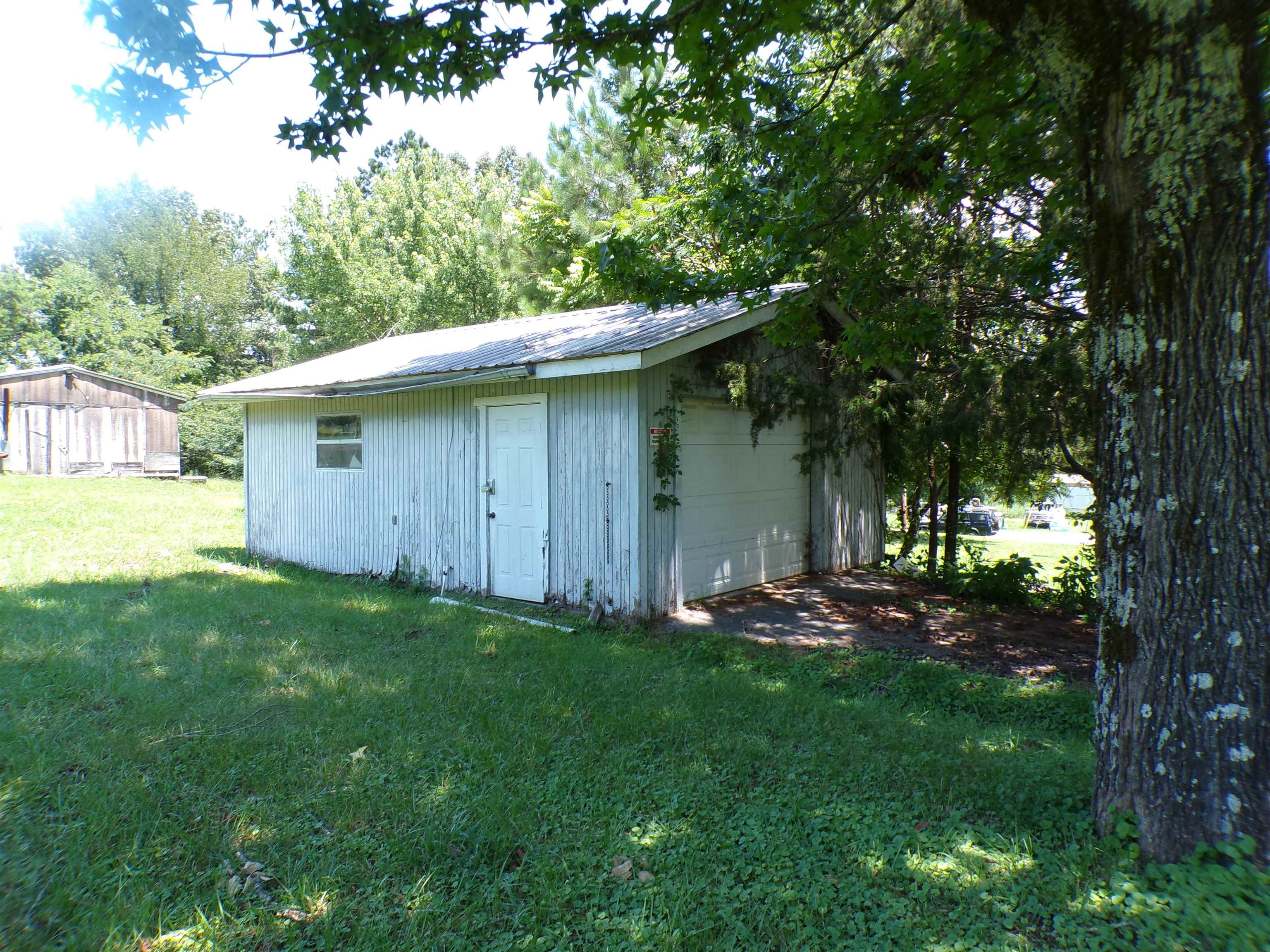 8110 Allsboro Rd - Photo 4