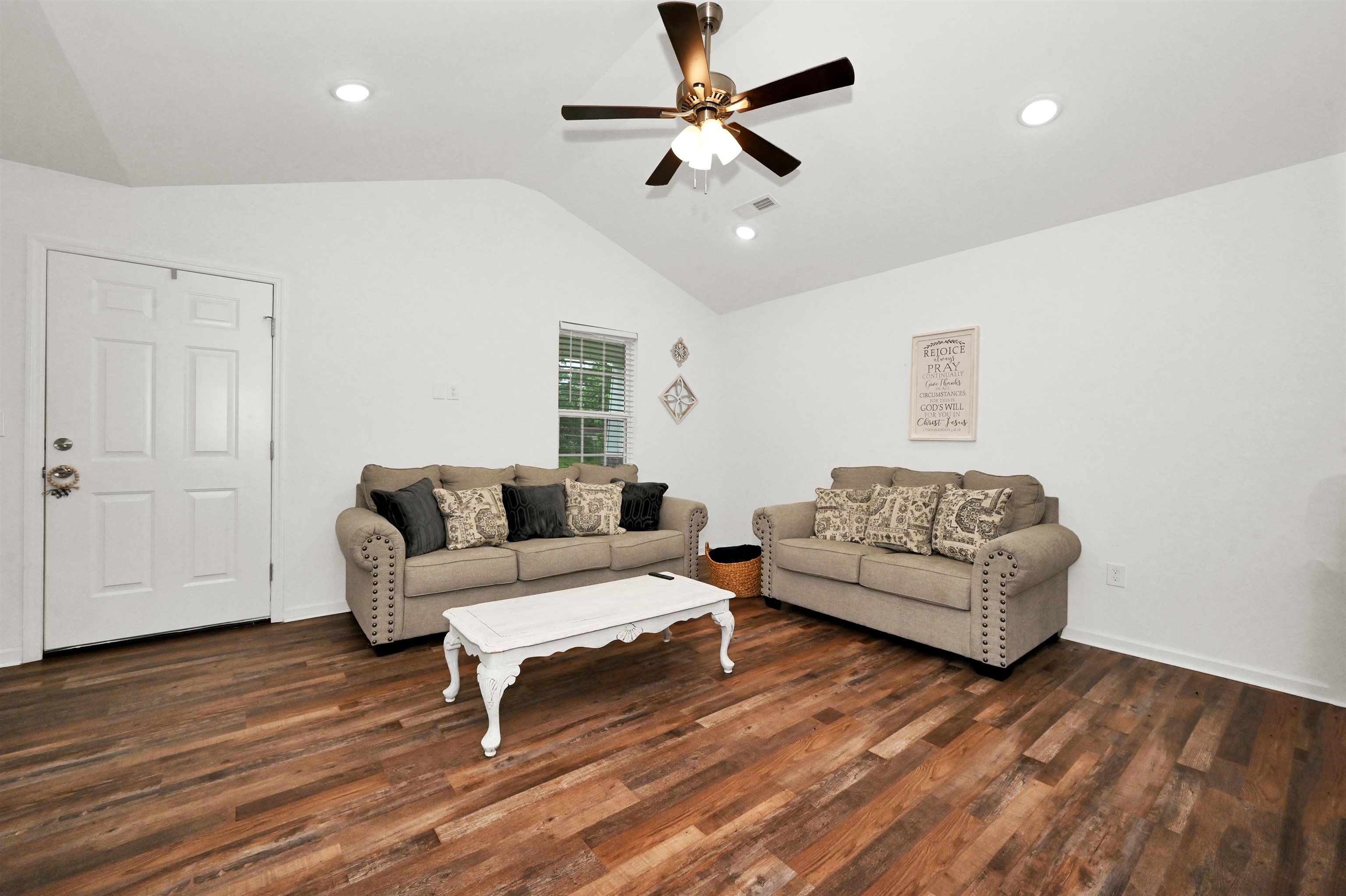 203 Co Rd 617