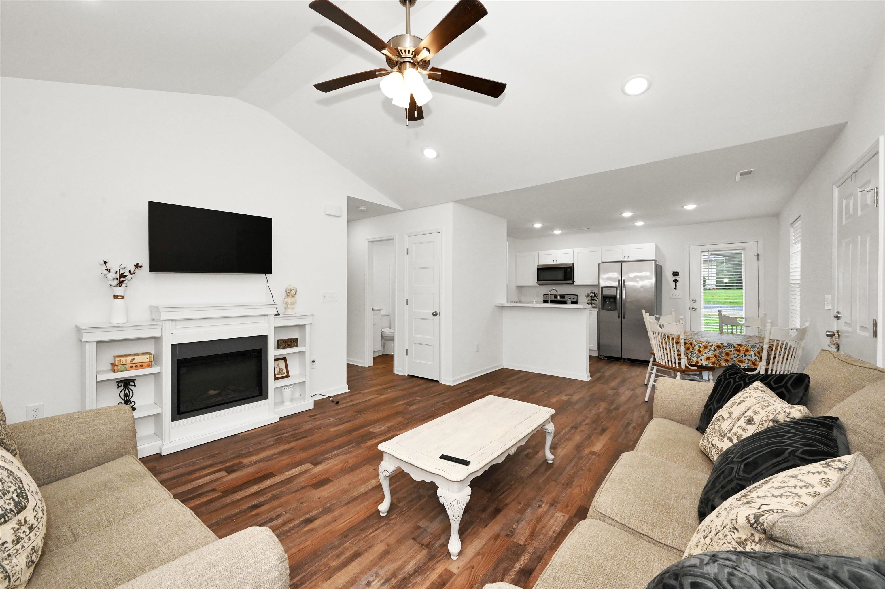 203 Co Rd 617