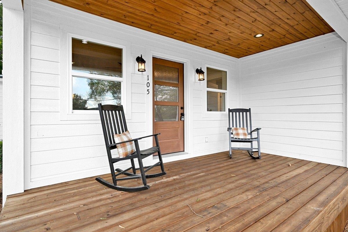 105 Convent Rd NE