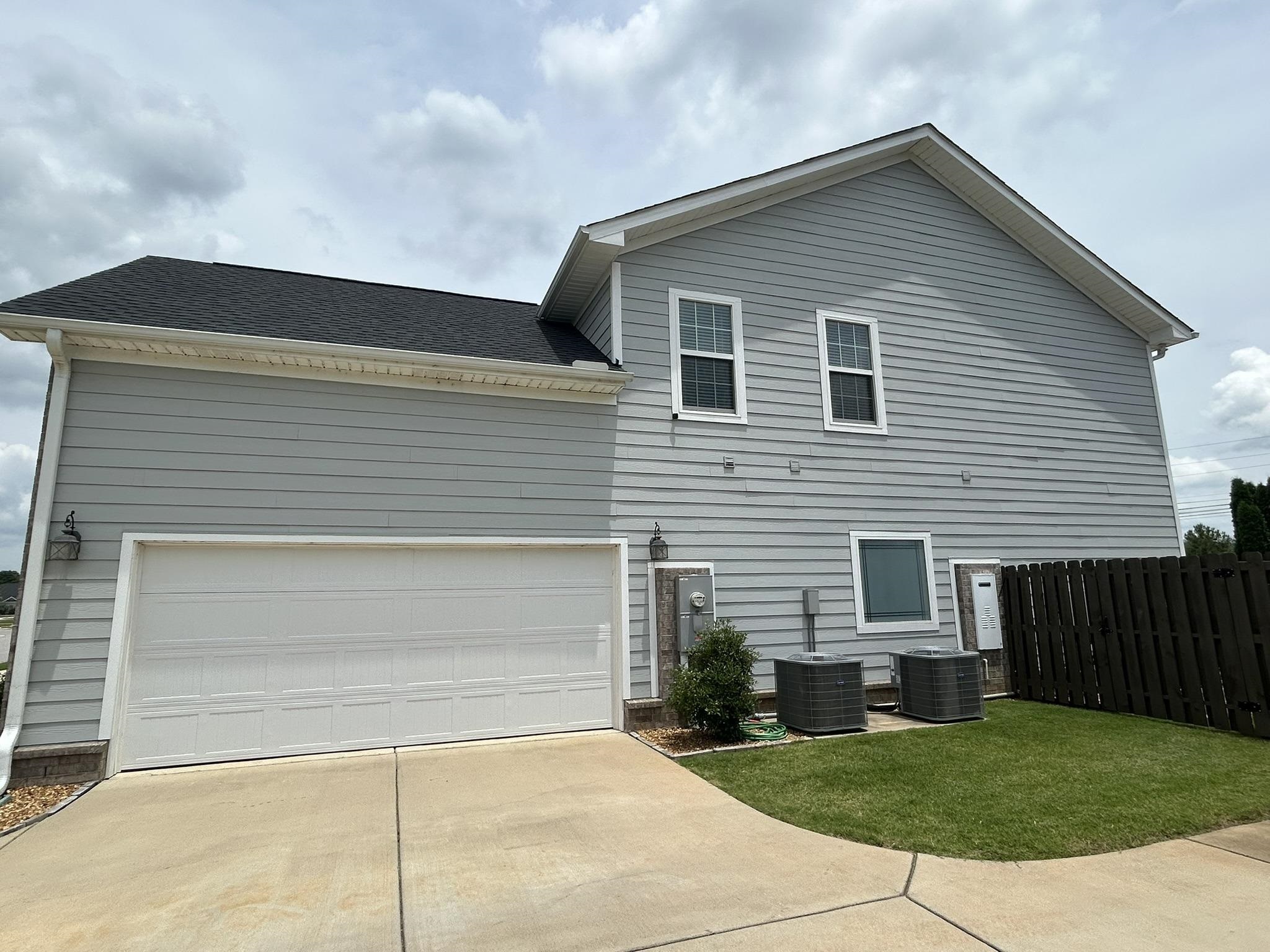 4359 Willow Bend Ln SE