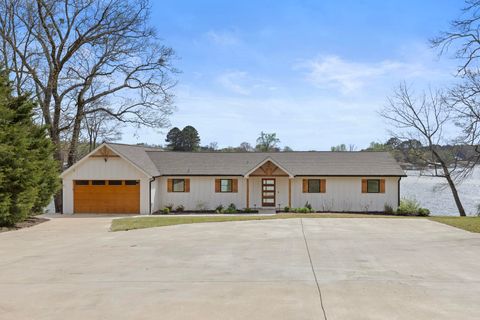 680 N Shore Dr Florence AL 