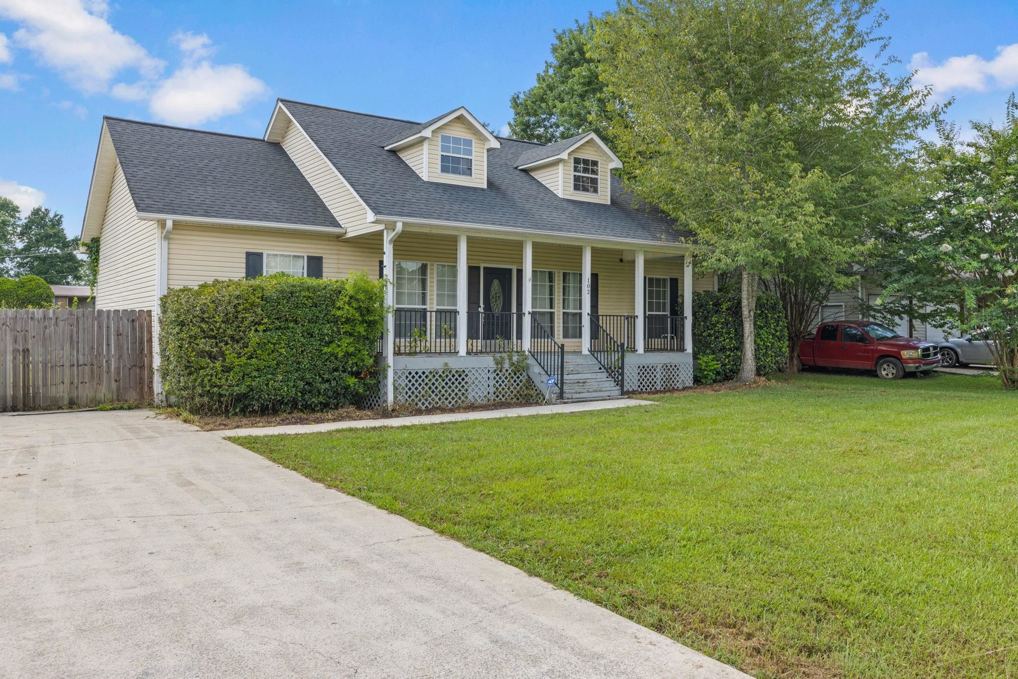102 Helen Warren Vogel St