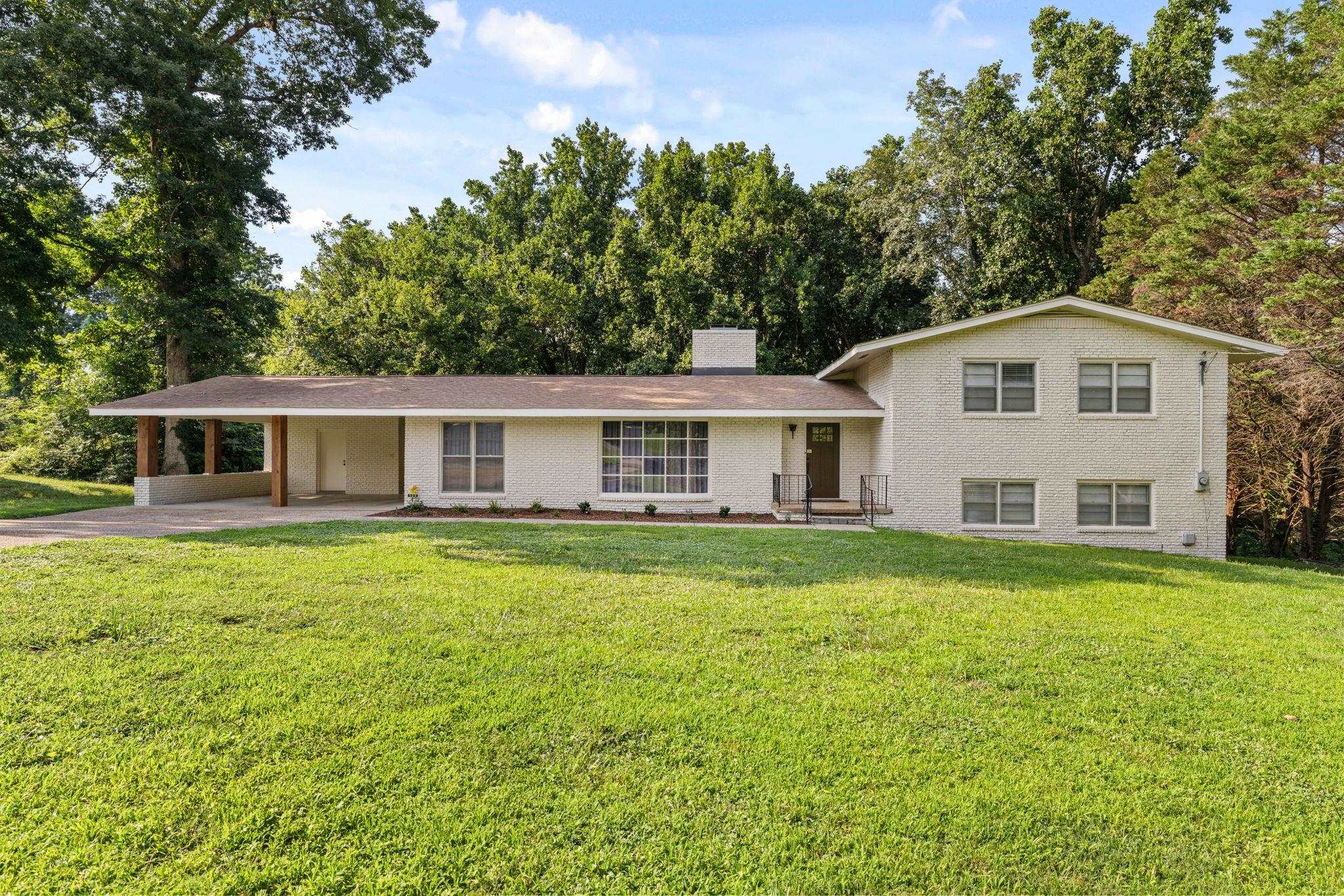 Photo 1 of 38 — 105 Fountain St, Sheffield, AL 35660