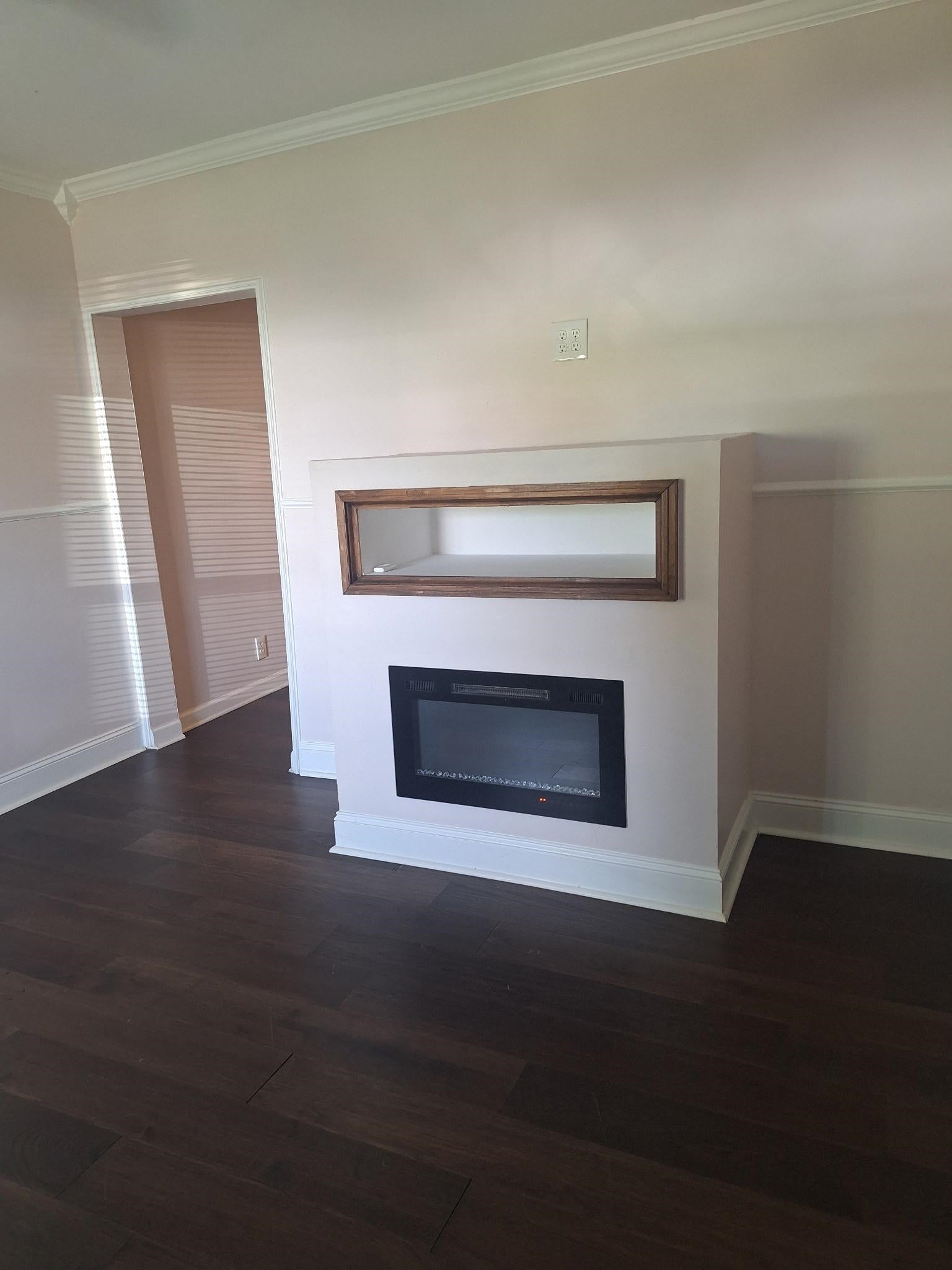 337 N Cherokee St - Photo 2