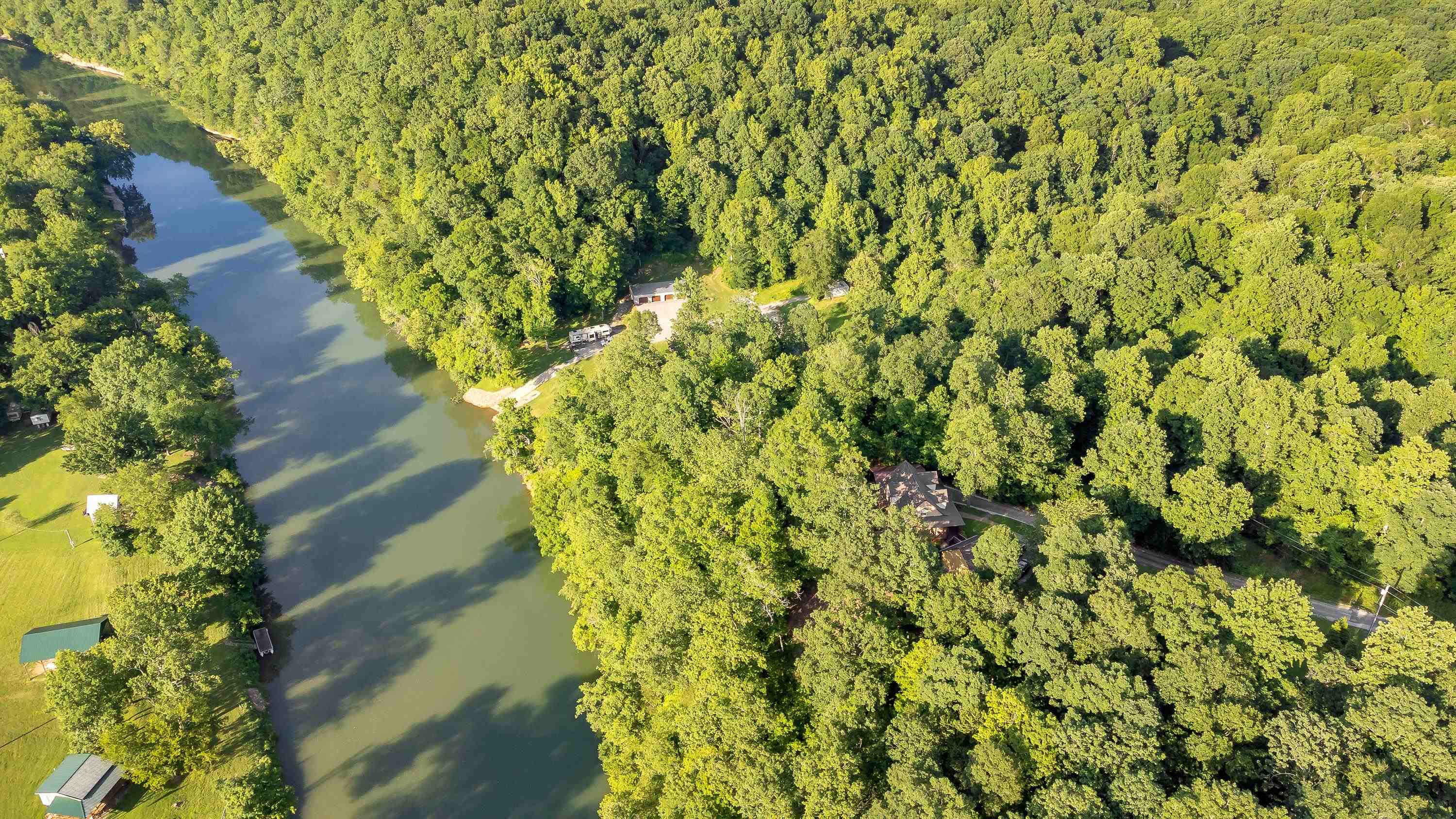Photo 1 of 14 — 157 Shoals Overlook Dr, Florence, AL 35634