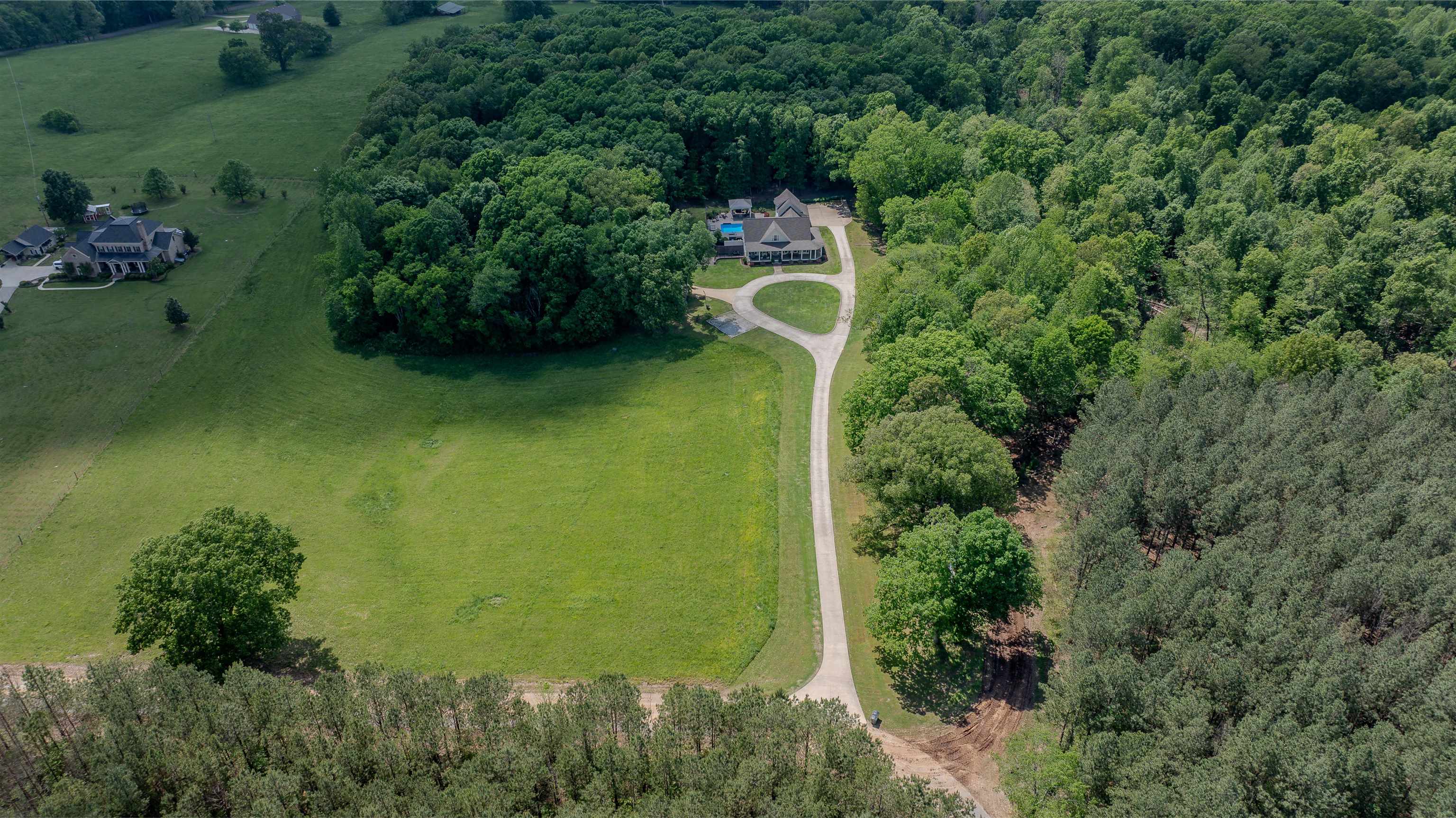 801 Co Rd 453
