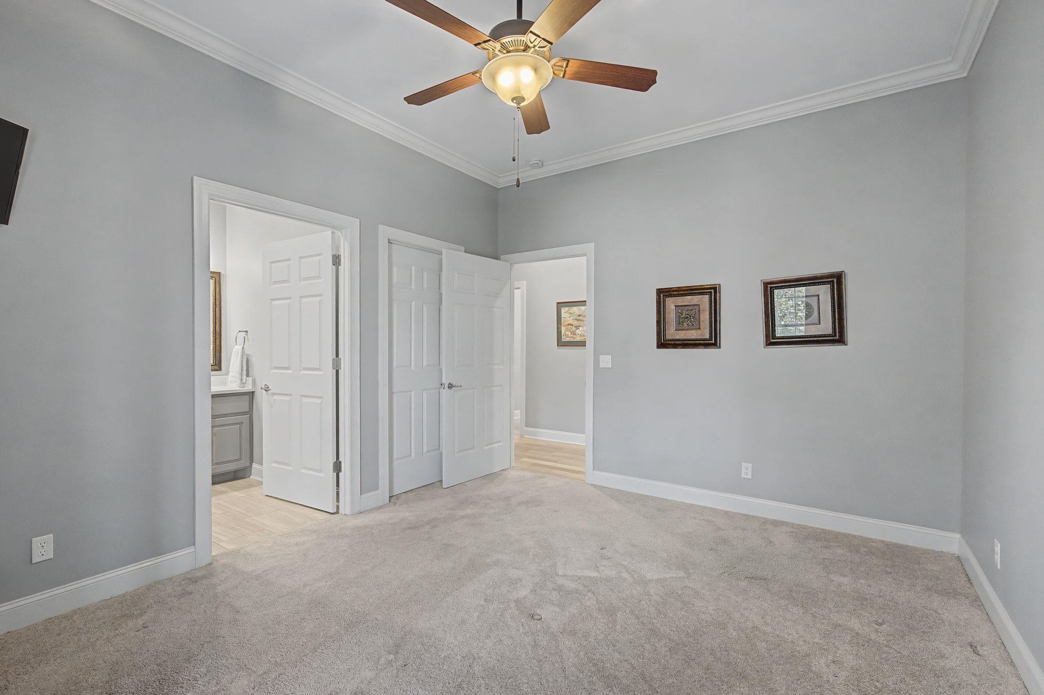 Florence, Alabama, 35634, United States, 3 Bedrooms Bedrooms, ,4 BathroomsBathrooms,Residential,Active,2022990