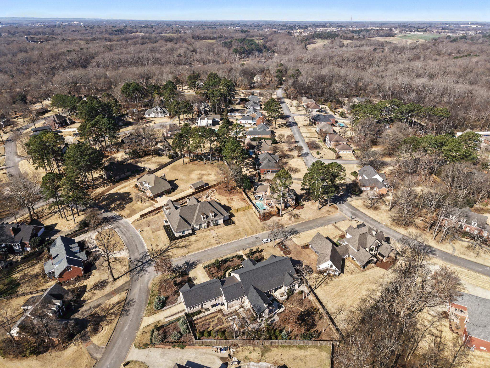 Florence, Alabama, 35634, United States, 3 Bedrooms Bedrooms, ,4 BathroomsBathrooms,Residential,Active,2022990