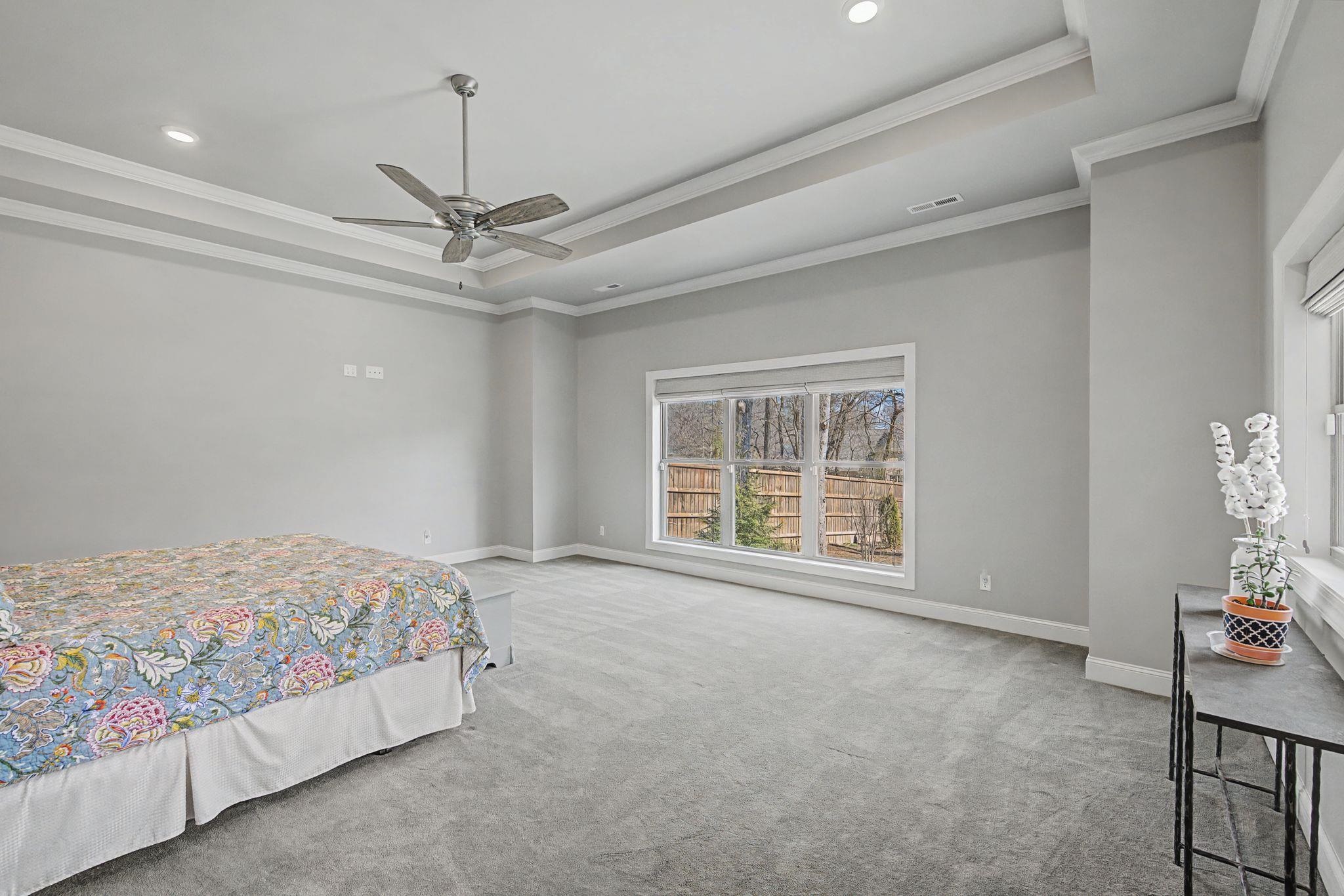 Florence, Alabama, 35634, United States, 3 Bedrooms Bedrooms, ,4 BathroomsBathrooms,Residential,Active,2022990