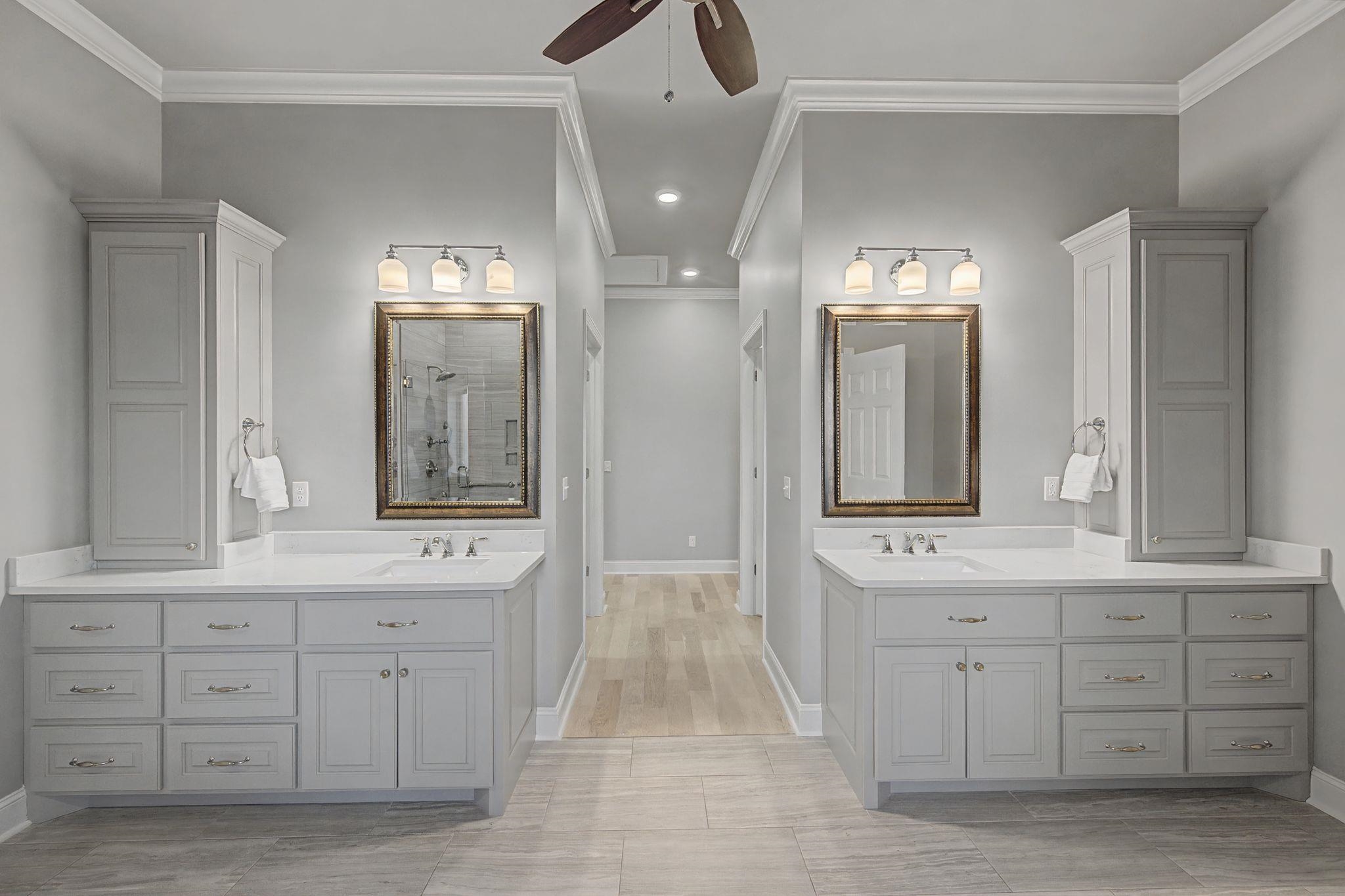 Florence, Alabama, 35634, United States, 3 Bedrooms Bedrooms, ,4 BathroomsBathrooms,Residential,Active,2022990