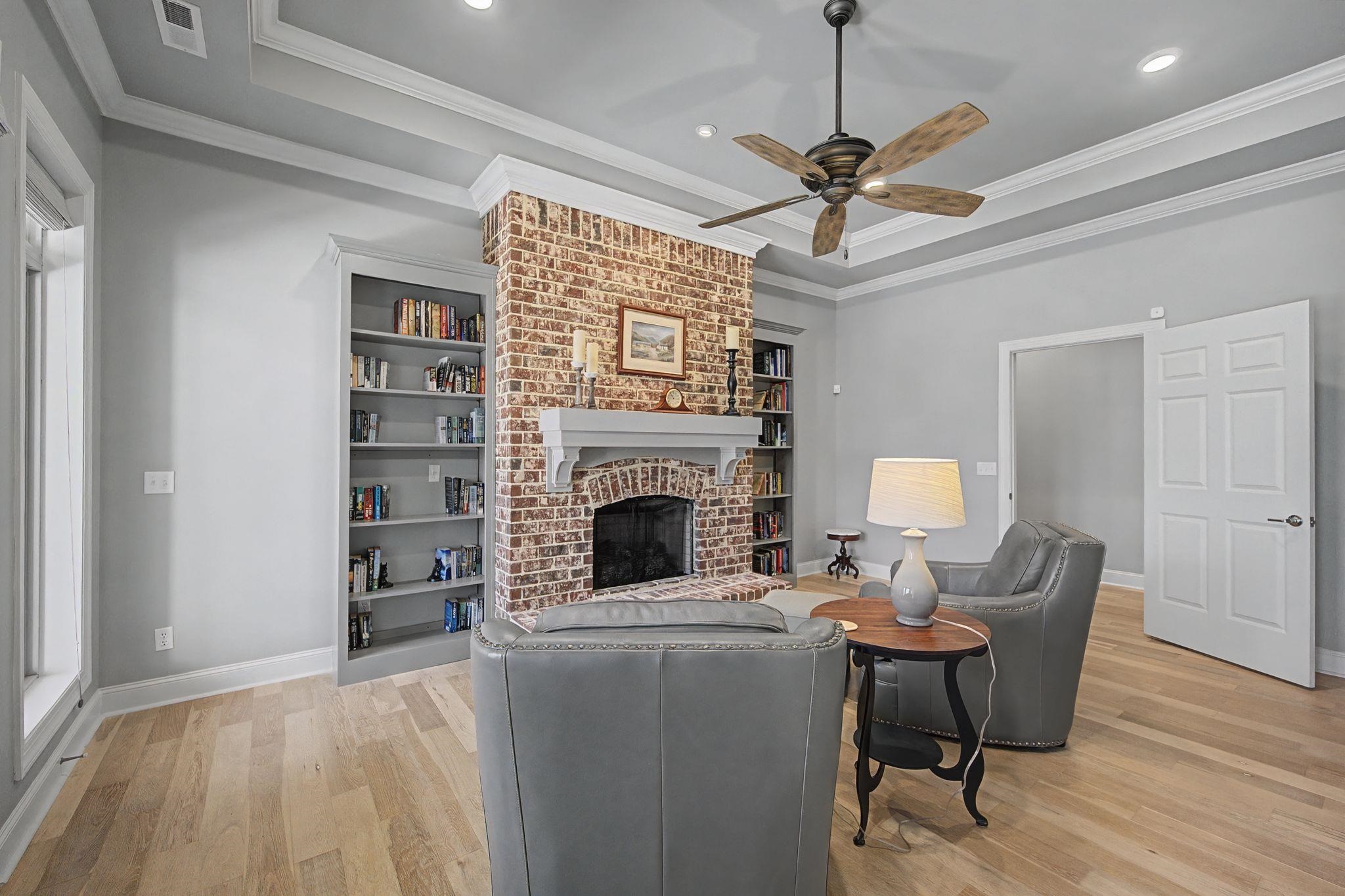 Florence, Alabama, 35634, United States, 3 Bedrooms Bedrooms, ,4 BathroomsBathrooms,Residential,Active,2022990