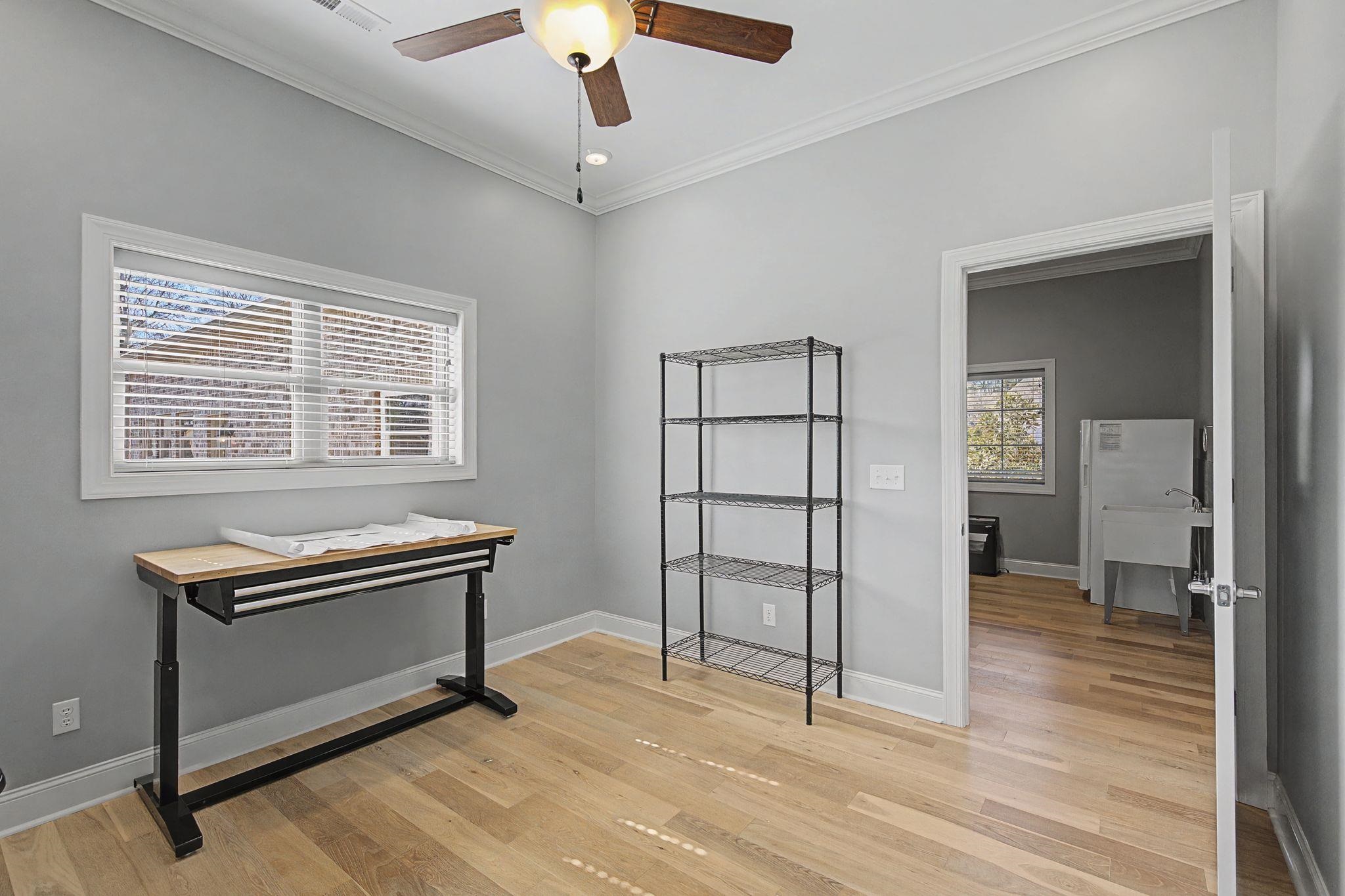 Florence, Alabama, 35634, United States, 3 Bedrooms Bedrooms, ,4 BathroomsBathrooms,Residential,Active,2022990