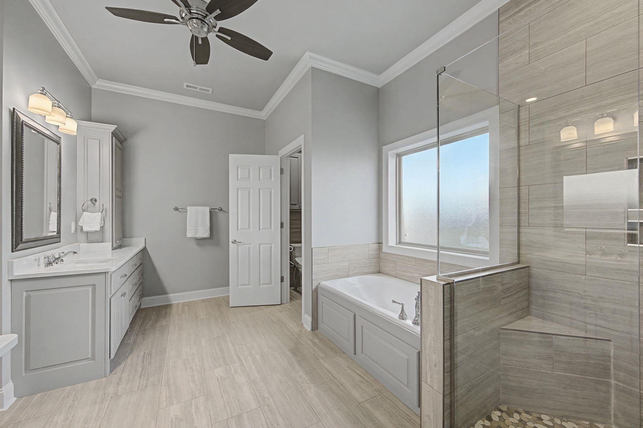 Florence, Alabama, 35634, United States, 3 Bedrooms Bedrooms, ,4 BathroomsBathrooms,Residential,Active,2022990