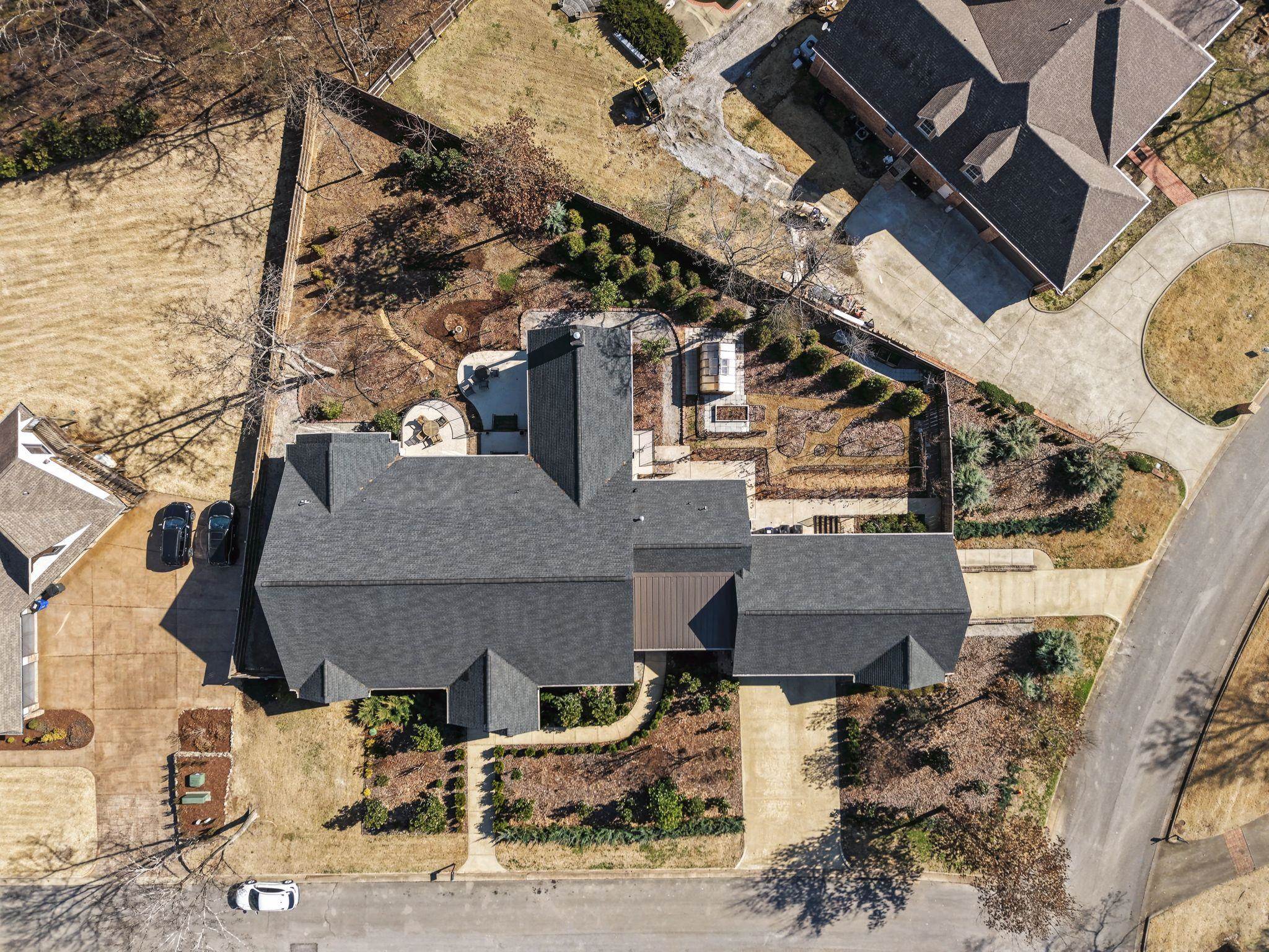 Florence, Alabama, 35634, United States, 3 Bedrooms Bedrooms, ,4 BathroomsBathrooms,Residential,Active,2022990