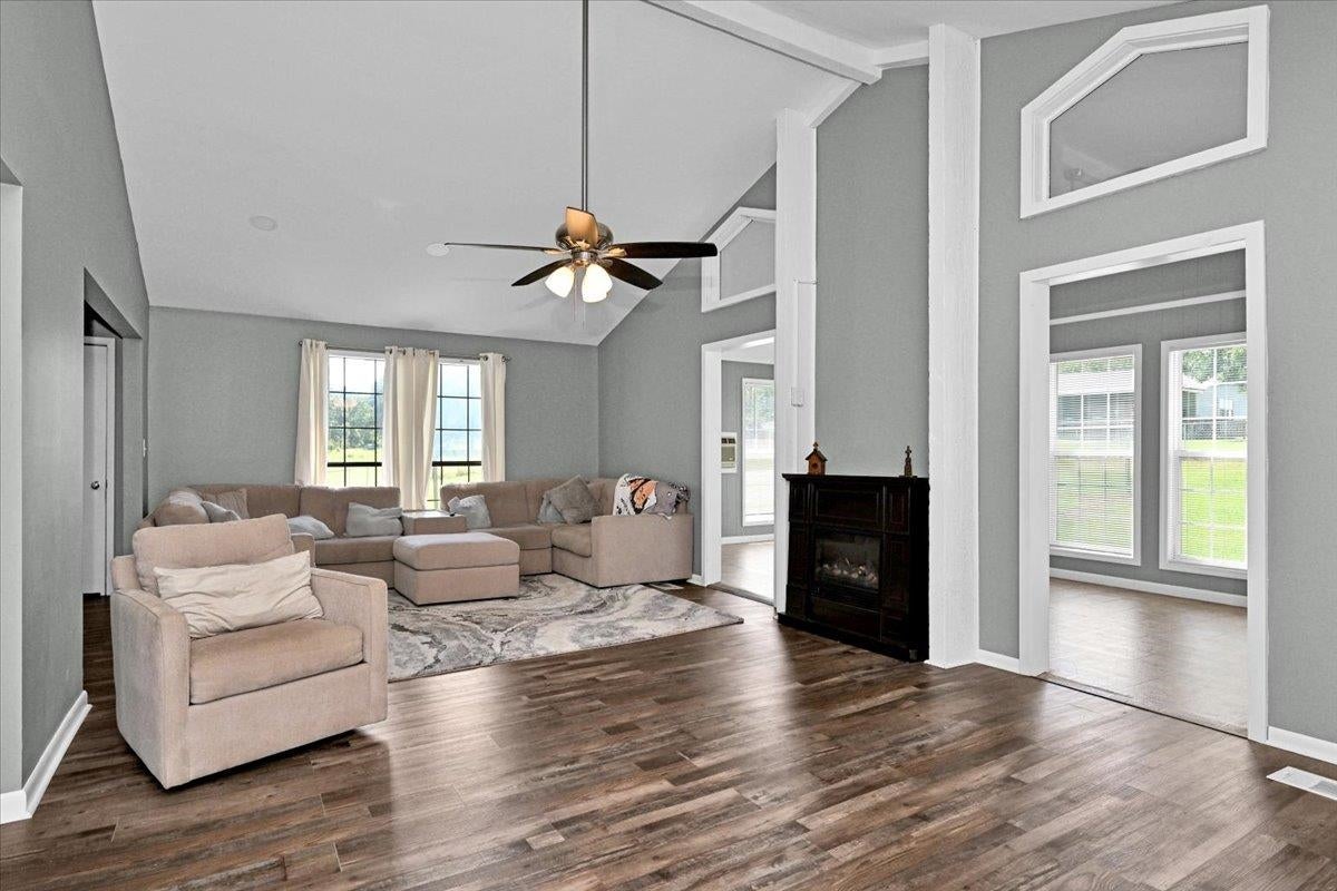 5566 Holly Pond Rd