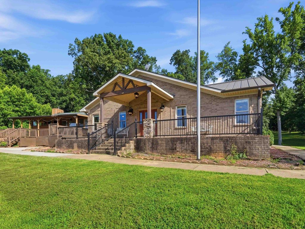 Photo of 10008 Motter Dr, Athens, AL 35611 (MLS # 529826)