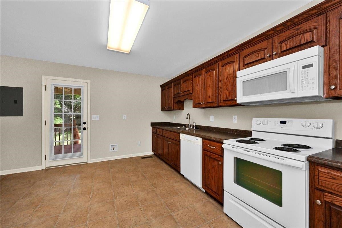 604/606 6th Ave