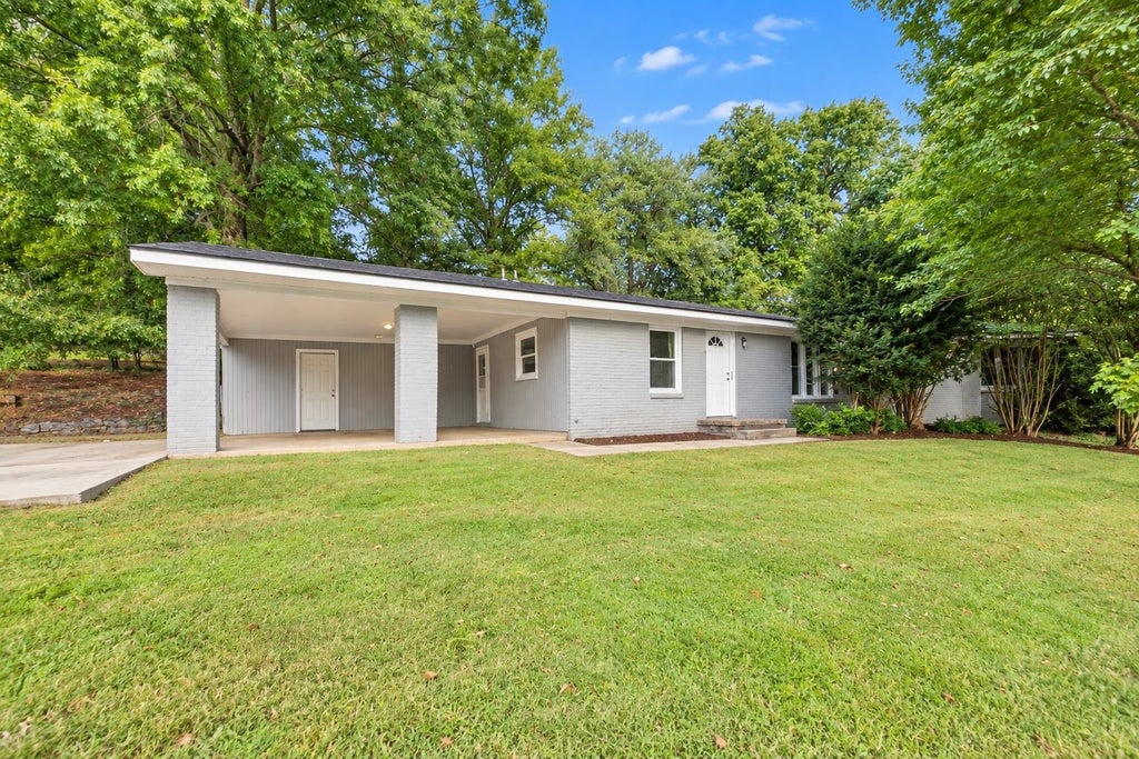 Photo of 2101 Wilson Blvd, Russellville, AL 35653 (MLS # 531316)