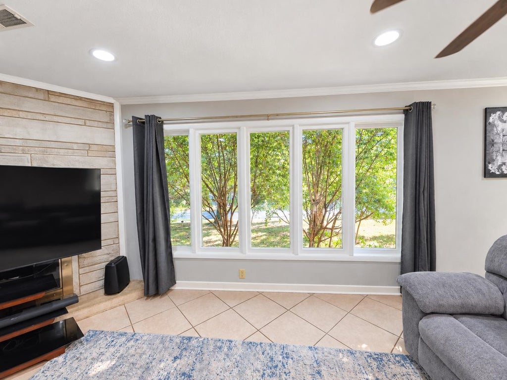 Photo of 2101 Wilson Blvd, Russellville, AL 35653 (MLS # 531316)