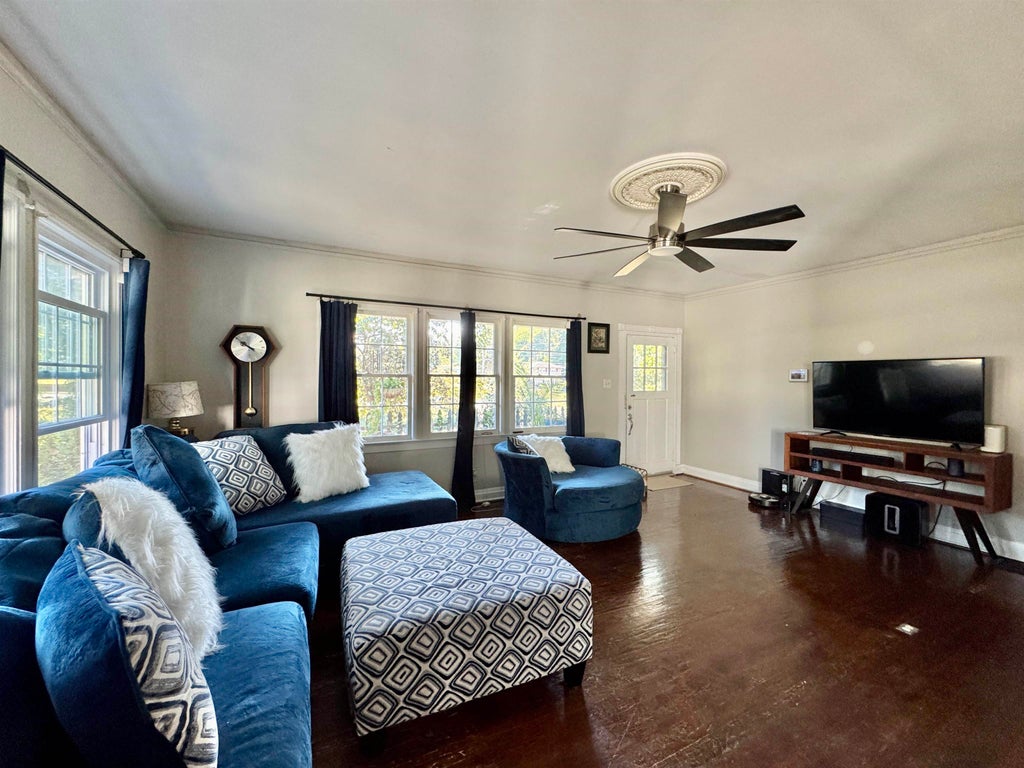Photo of 2418 Old Cloverdale Rd, Florence, AL 35630 (MLS # 531566)
