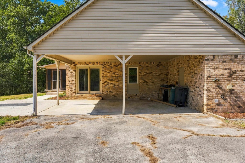 Photo of 144 Moore Rd, Russellville, AL 35653 (MLS # 531870)