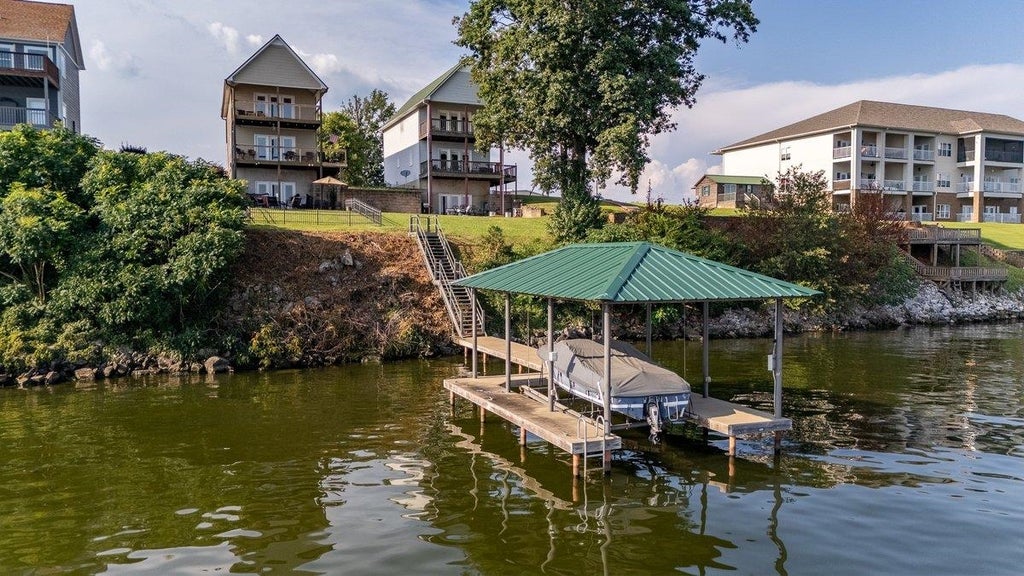 Photo of 6084 Bay Hill Dr, Athens, AL 35611 (MLS # 529827)