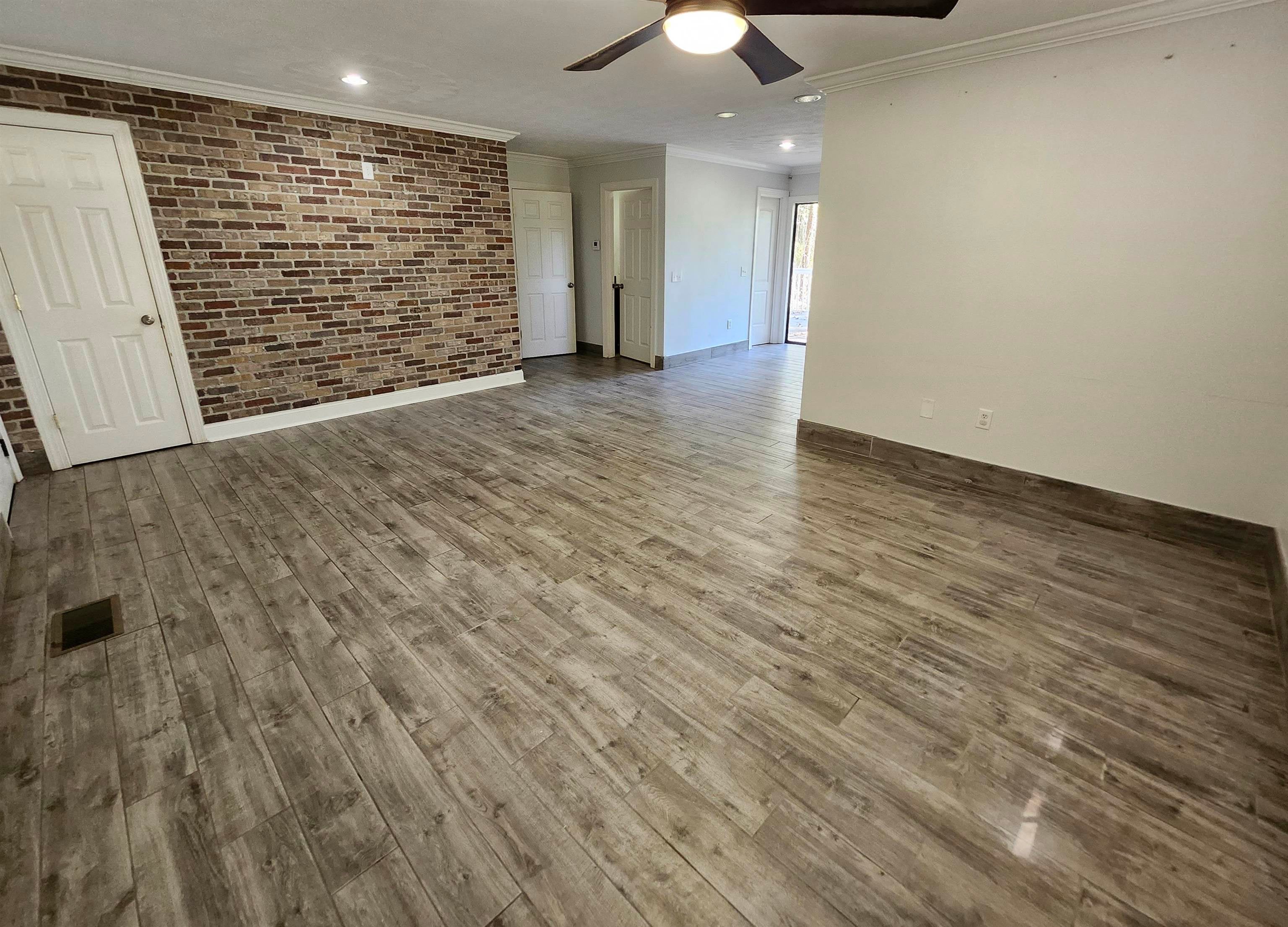 418 Co Rd 1466